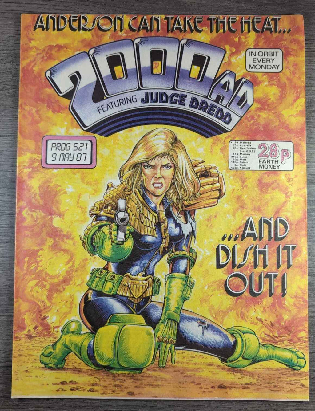 2000AD Prog 521 Featuring Judge Dread Comic 9th May 1987 Vintage Retro Comic