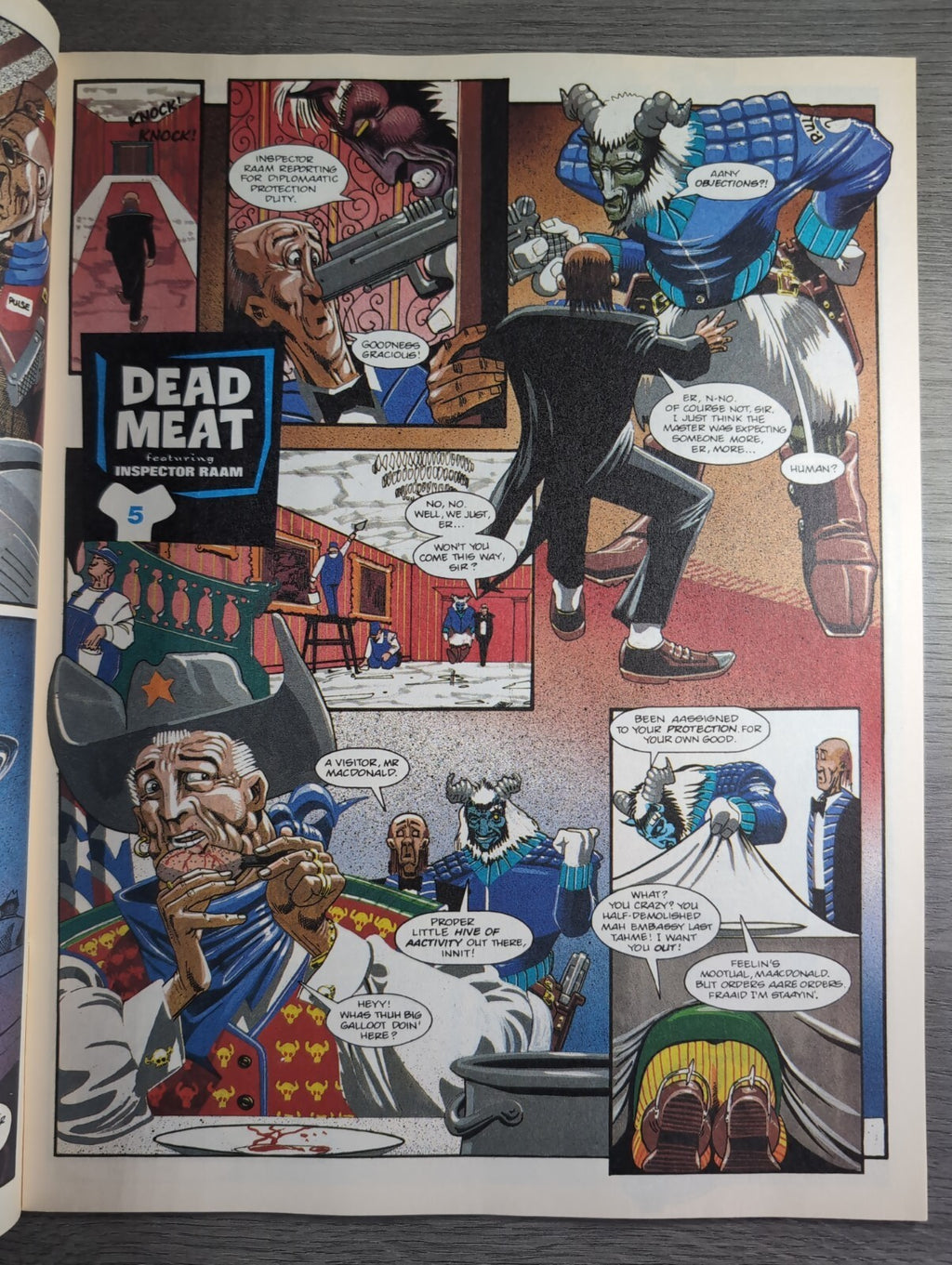 2000AD Prog 817 Featuring Judge Dredd Comic 9th Jan 1993 Vintage Retro Comic