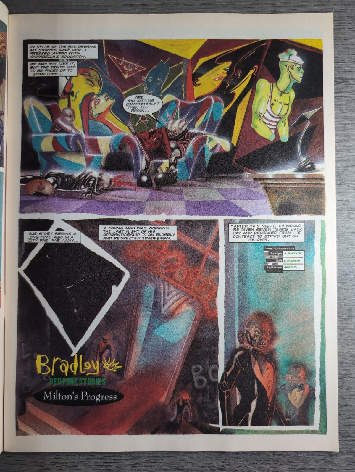 2000AD Prog 826 Featuring Judge Dredd Comic 13th March 1993 Vintage Retro Comic