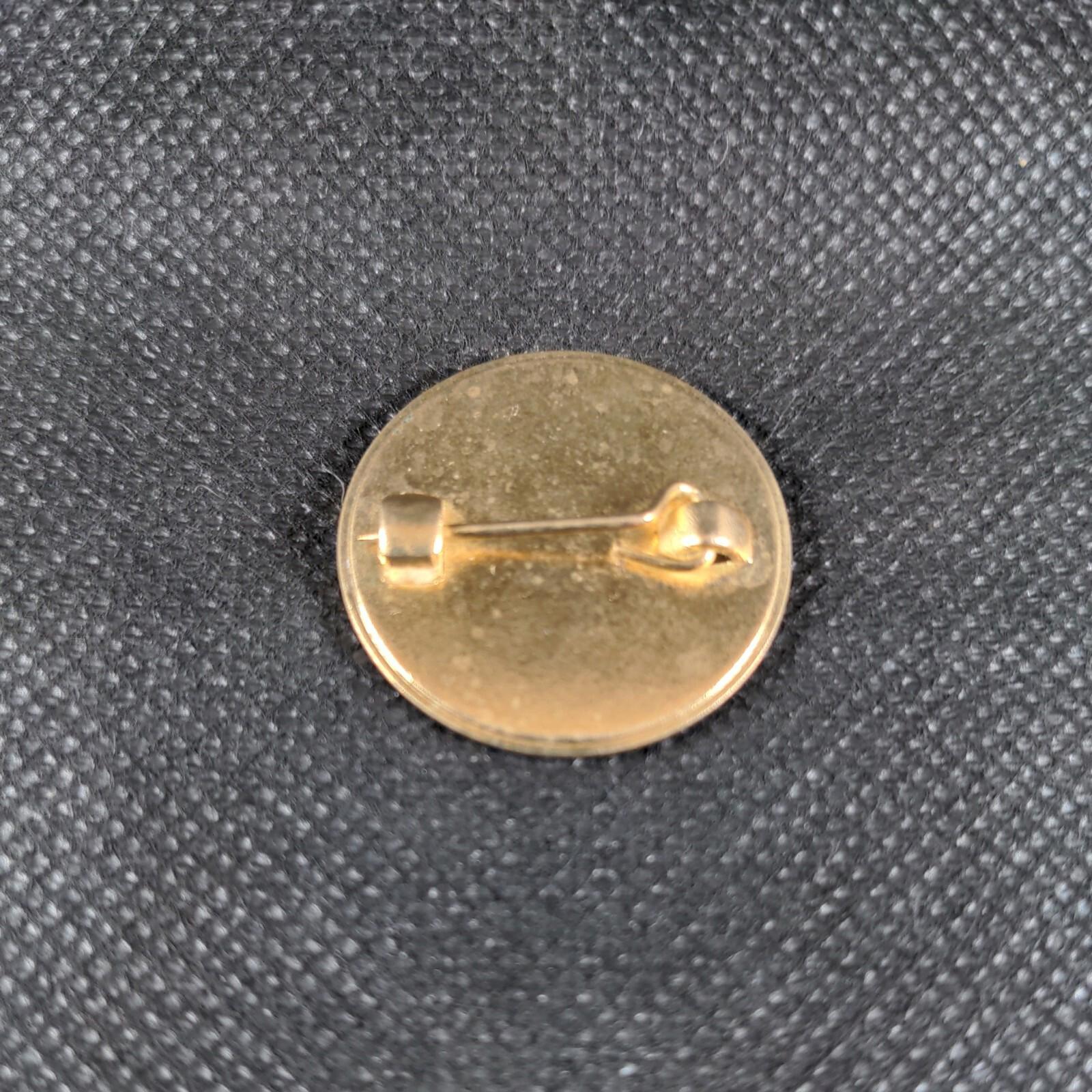 The Camping & Caravanning Club Recruiter Vintage Metal Pin Badge - Retrorama UK