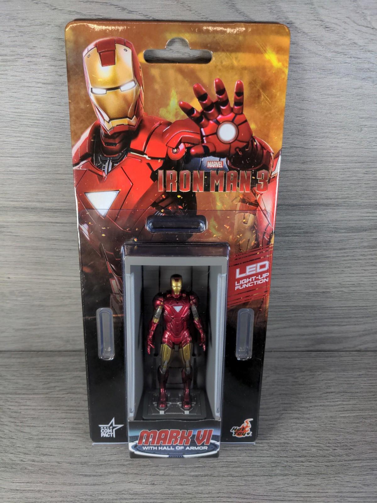 Iron Man 3 Figure Mark VI (6) Hall of Armor Hot Toys LED Iluminated Figure