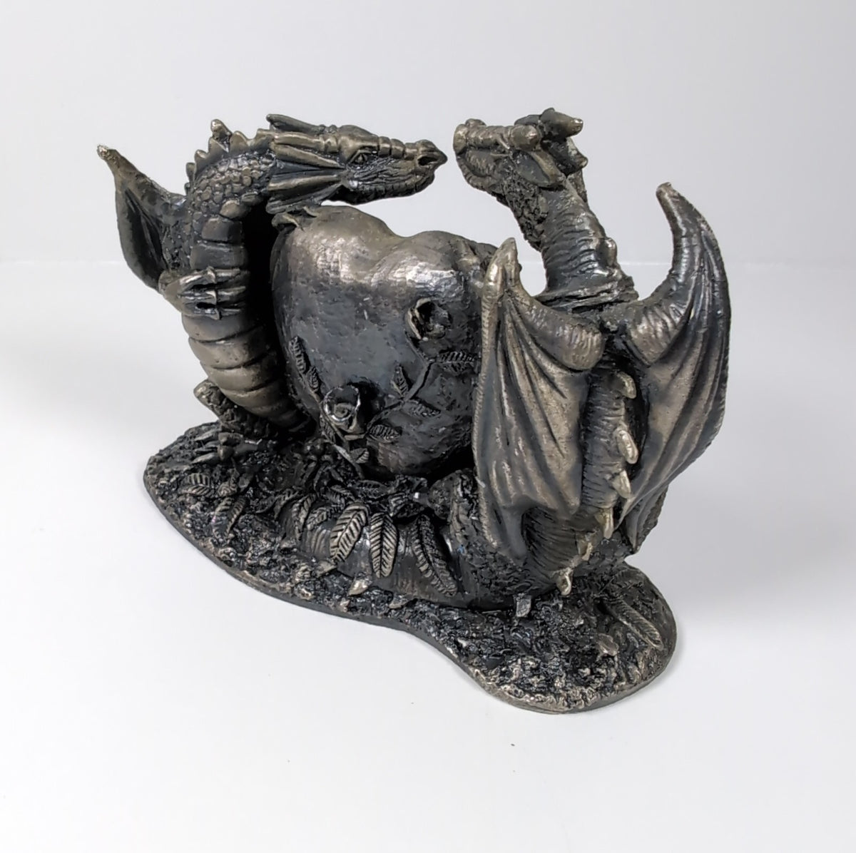 Myth & Magic Romancing The Dragon 3846 The Tudor Mint Pewter Metal Figure