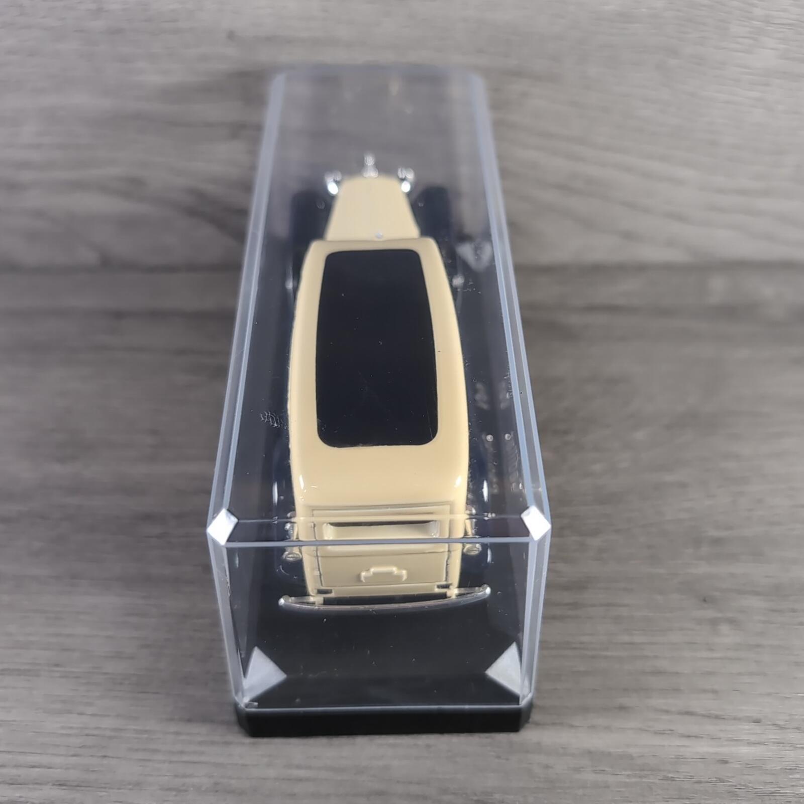 Solido Cadillac Van 1:43 Scale Diecast Model Van