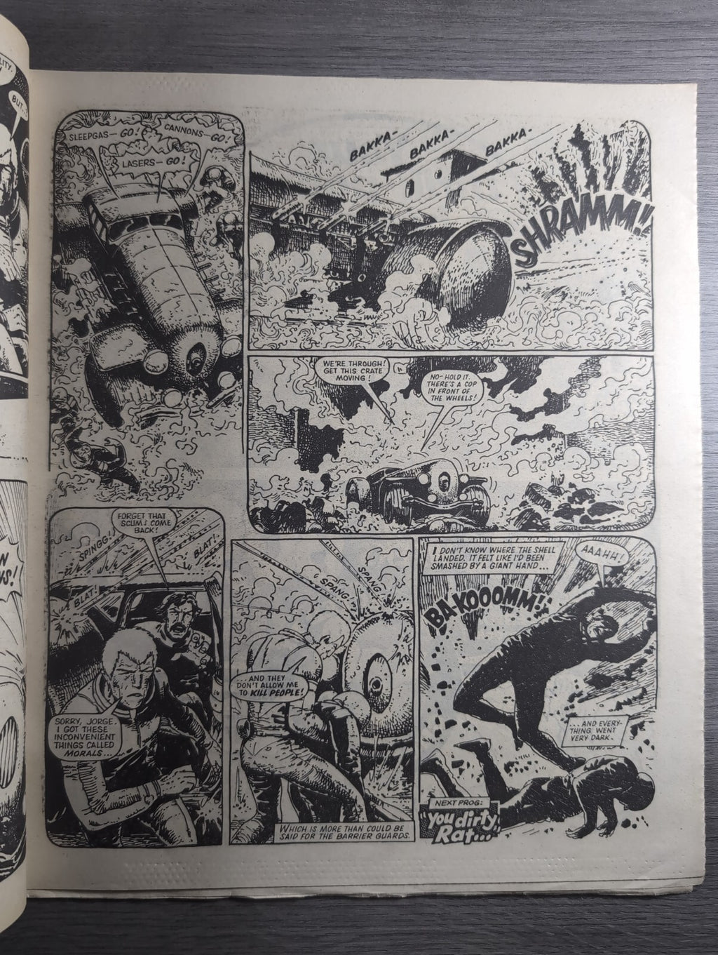 2000AD Prog 395 Featuring Judge Dredd Comic 8th Dec 1984 Vintage Retro Comic