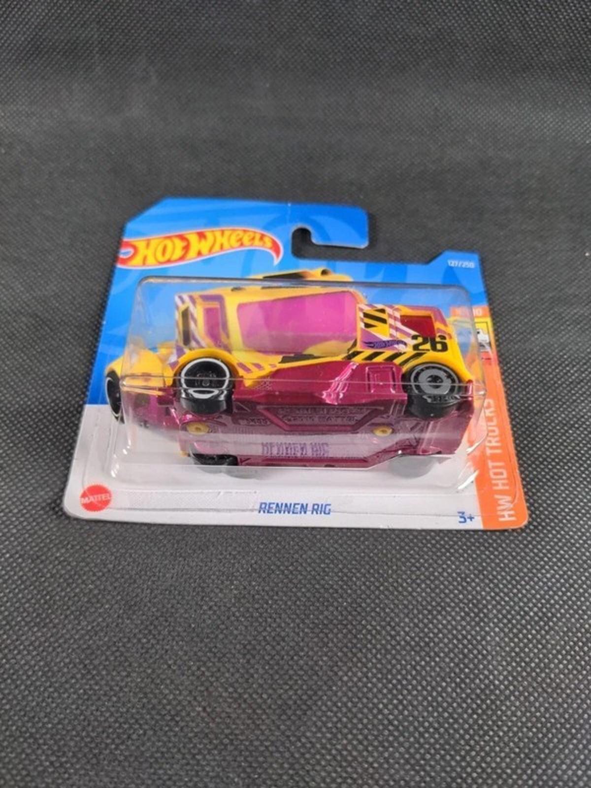 Hot Wheels - Rennen Rig 127/250 - HW Hot Trucks 10/10 - 2022 Dicast Model Car