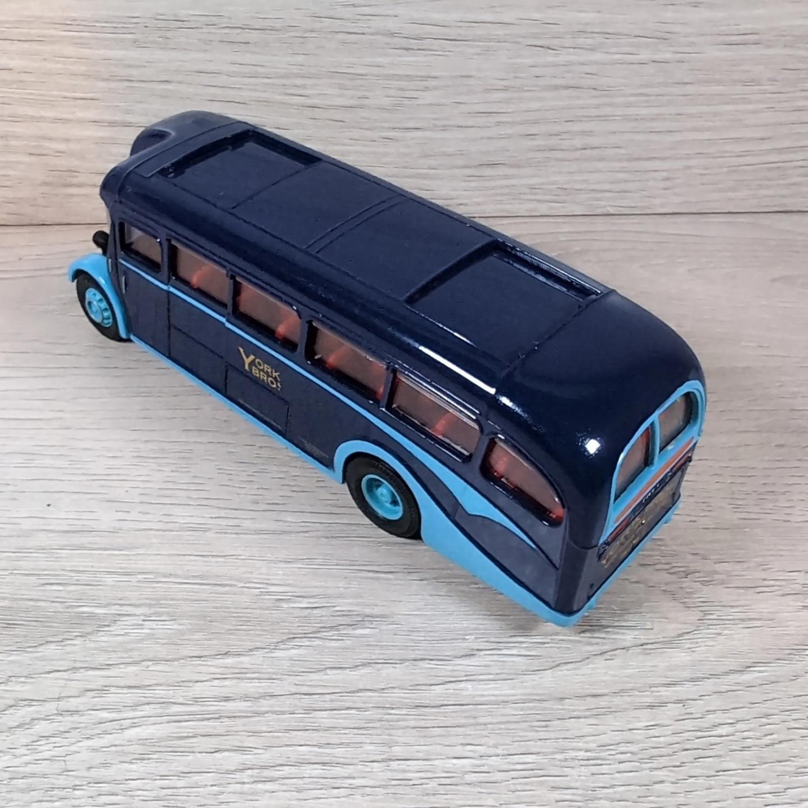 Corgi Classics Public Transport 97053 Burlingham Seagull AEC  Die-Cast Model
