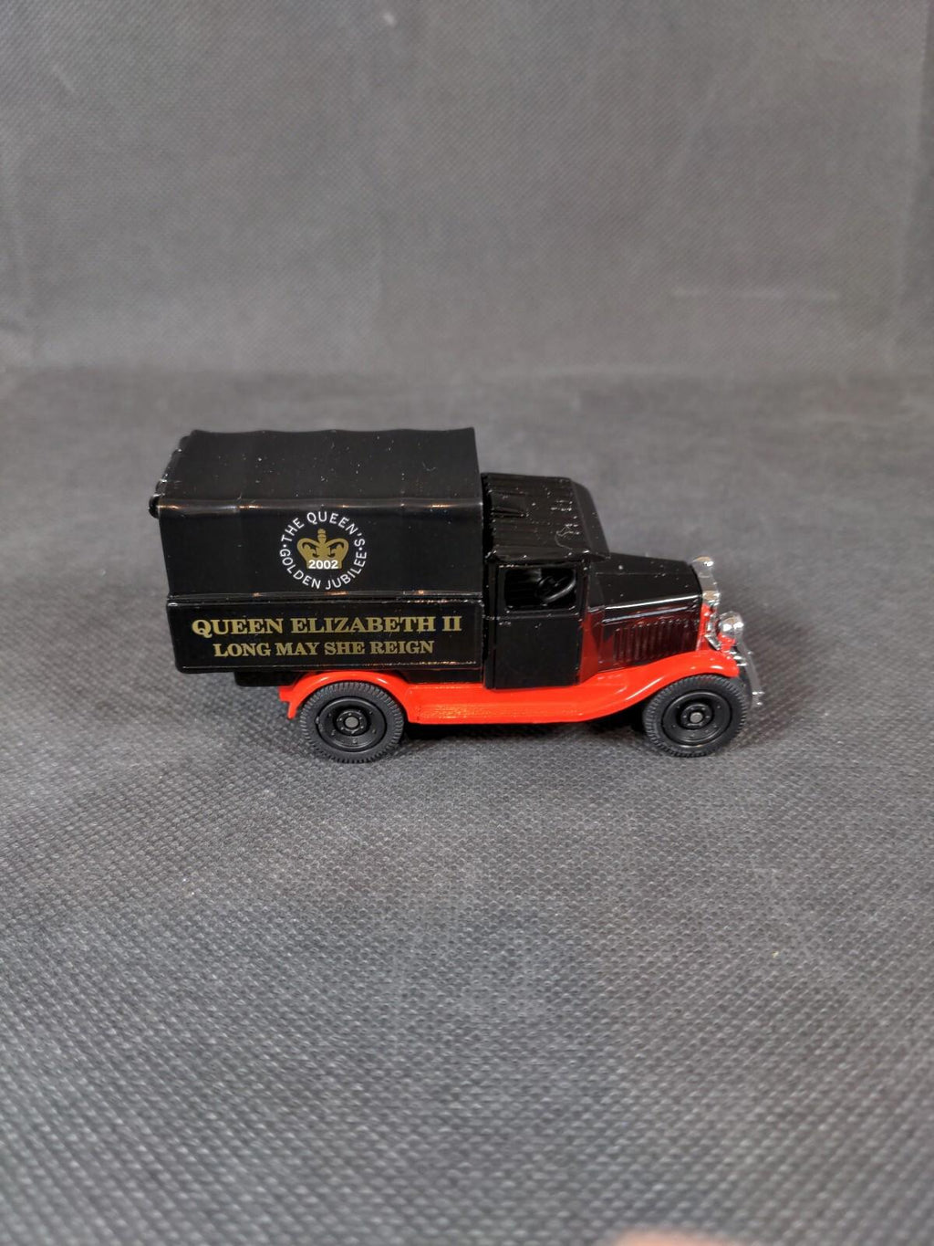 Oxford Diecast - Ltd Edition 1:43 Long May She Reign Queen Elizabeth II C058