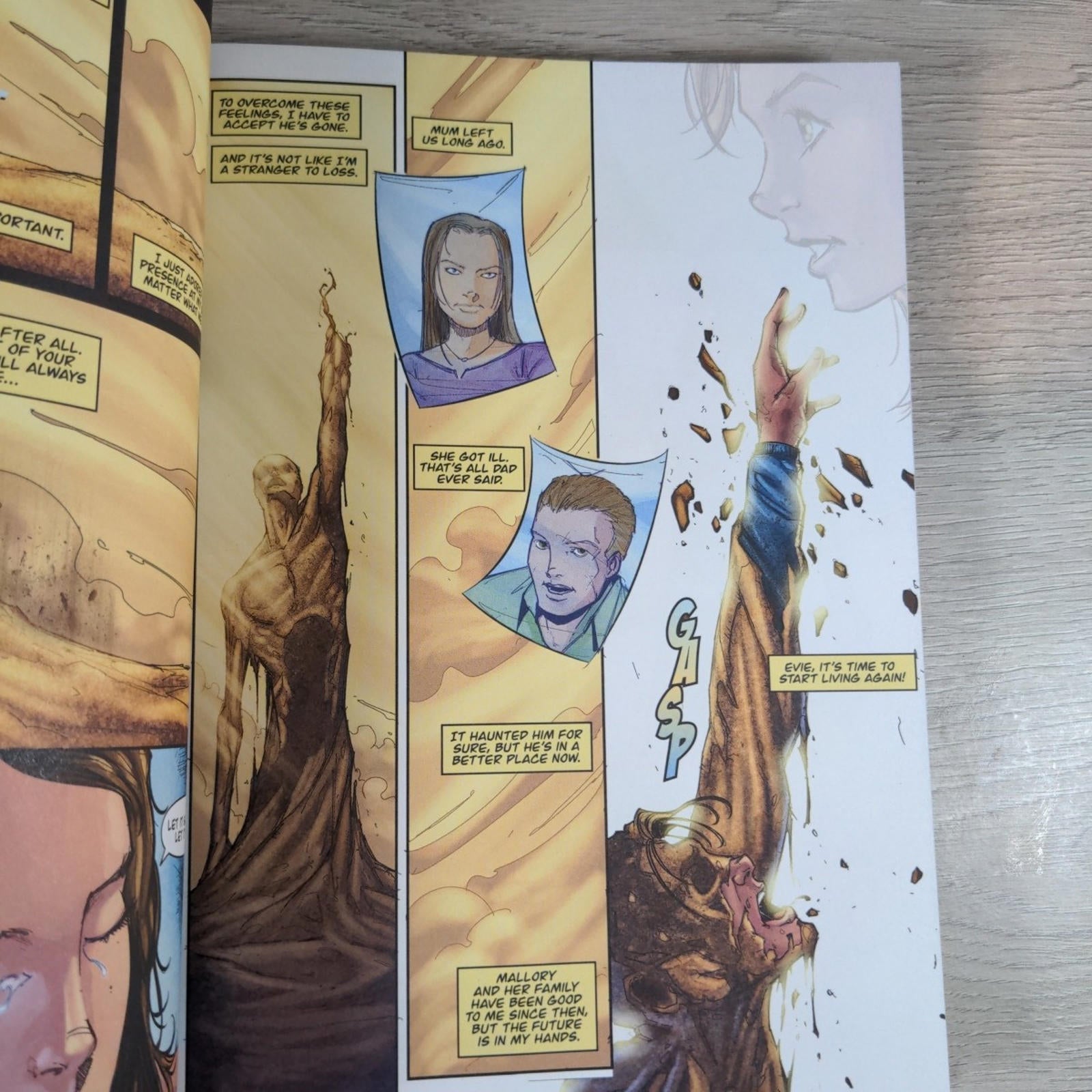 Username: Regenerated by Joe Sugg Hardcover Graphic Novel 2016 - Retrorama UK