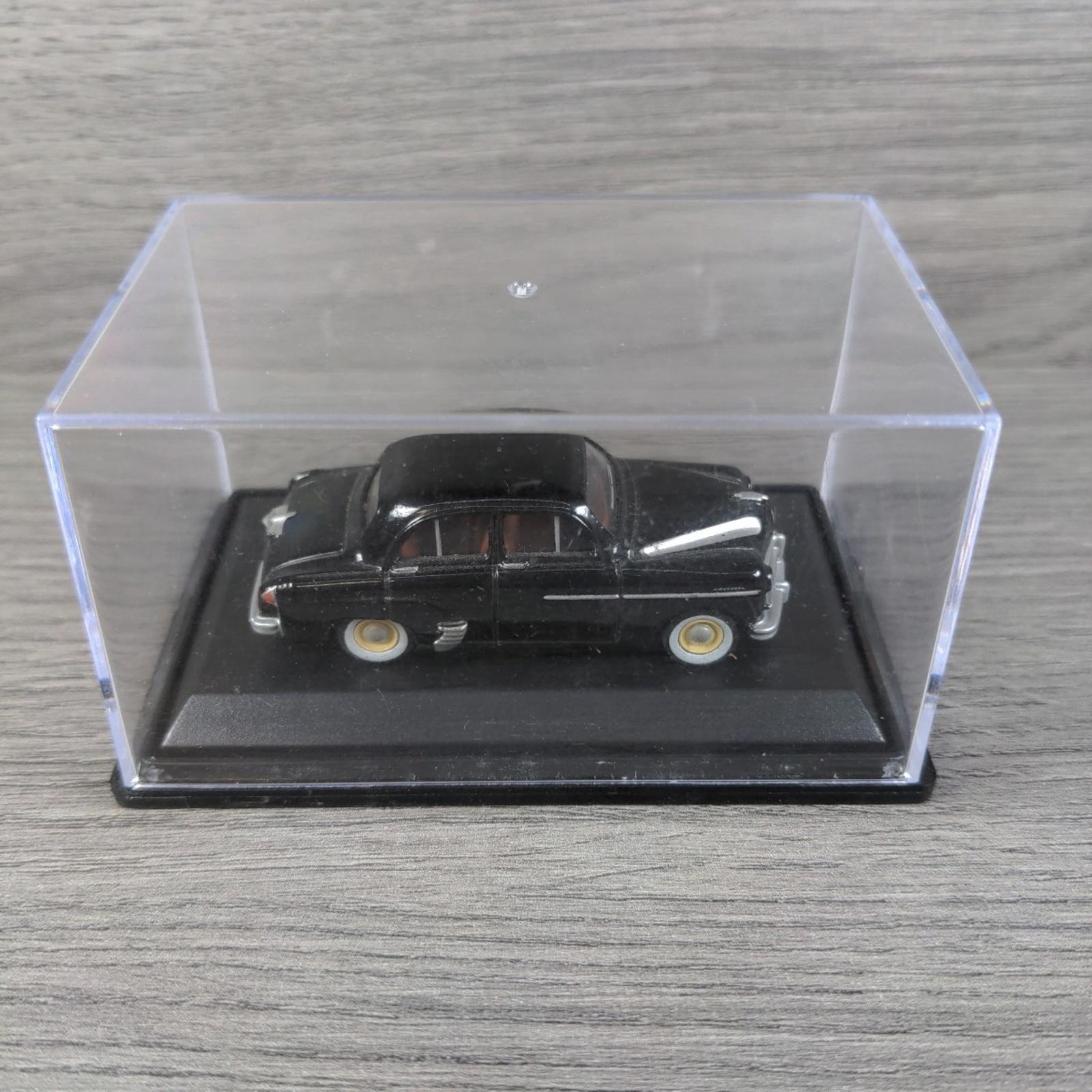 Oxford Automobile Company Black Wyvern F Series 1:76 Scale Die-Cast Model - Retrorama UK