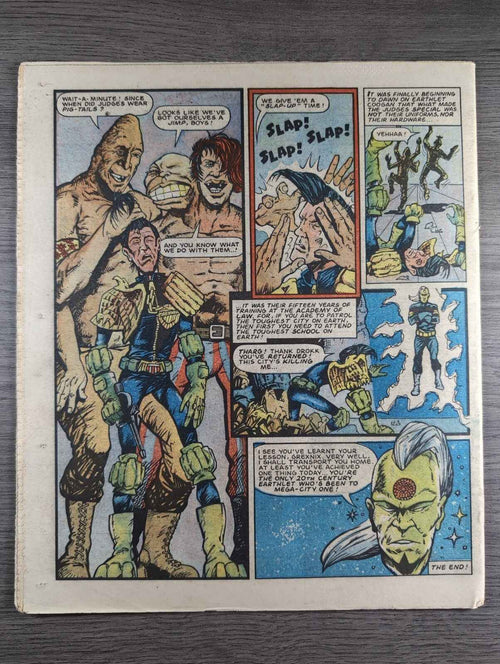 2000AD Prog 427 Featuring Judge Dread Comic 20th July 1985 Vintage Retro Comic