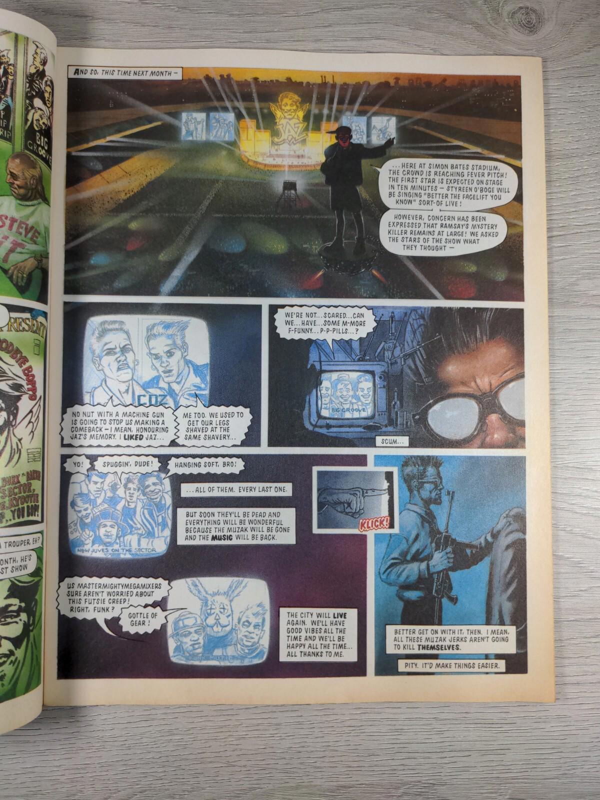 2000AD Featuring Judge Dredd Prog 747 September 1991 Vintage Comic - Retrorama UK