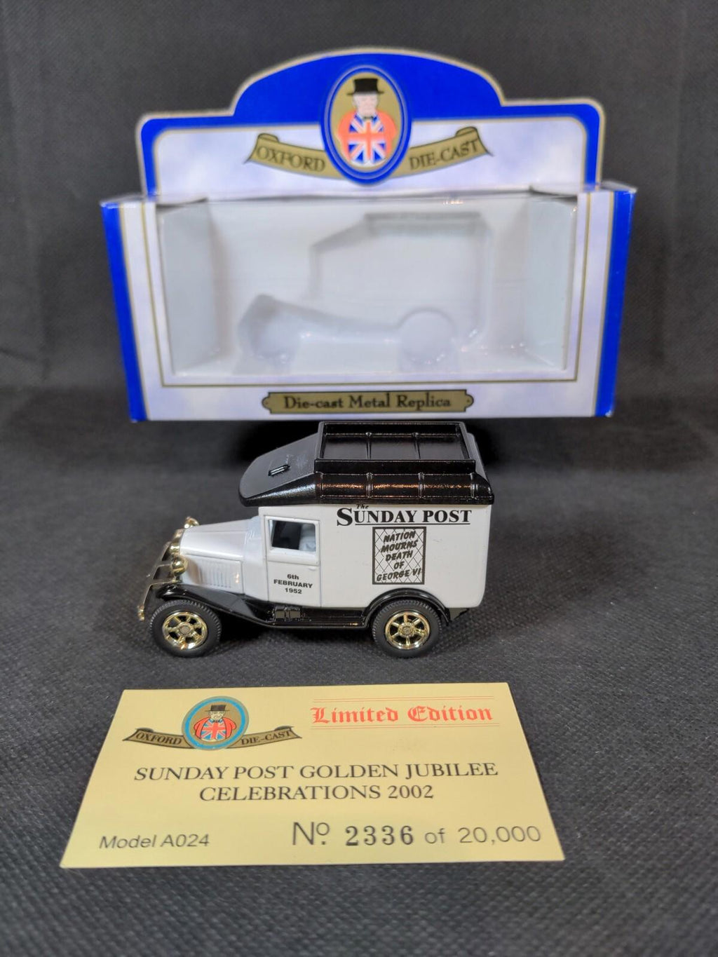 Oxford Diecast - Ltd Edition 1:43 Sunday Post Golden Jubilee Celebrations 2002