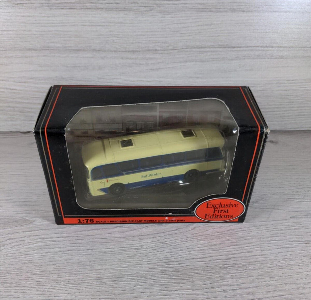 Exclusive First Editions Cavalier Coach East Yorkshire 12102 1:76
