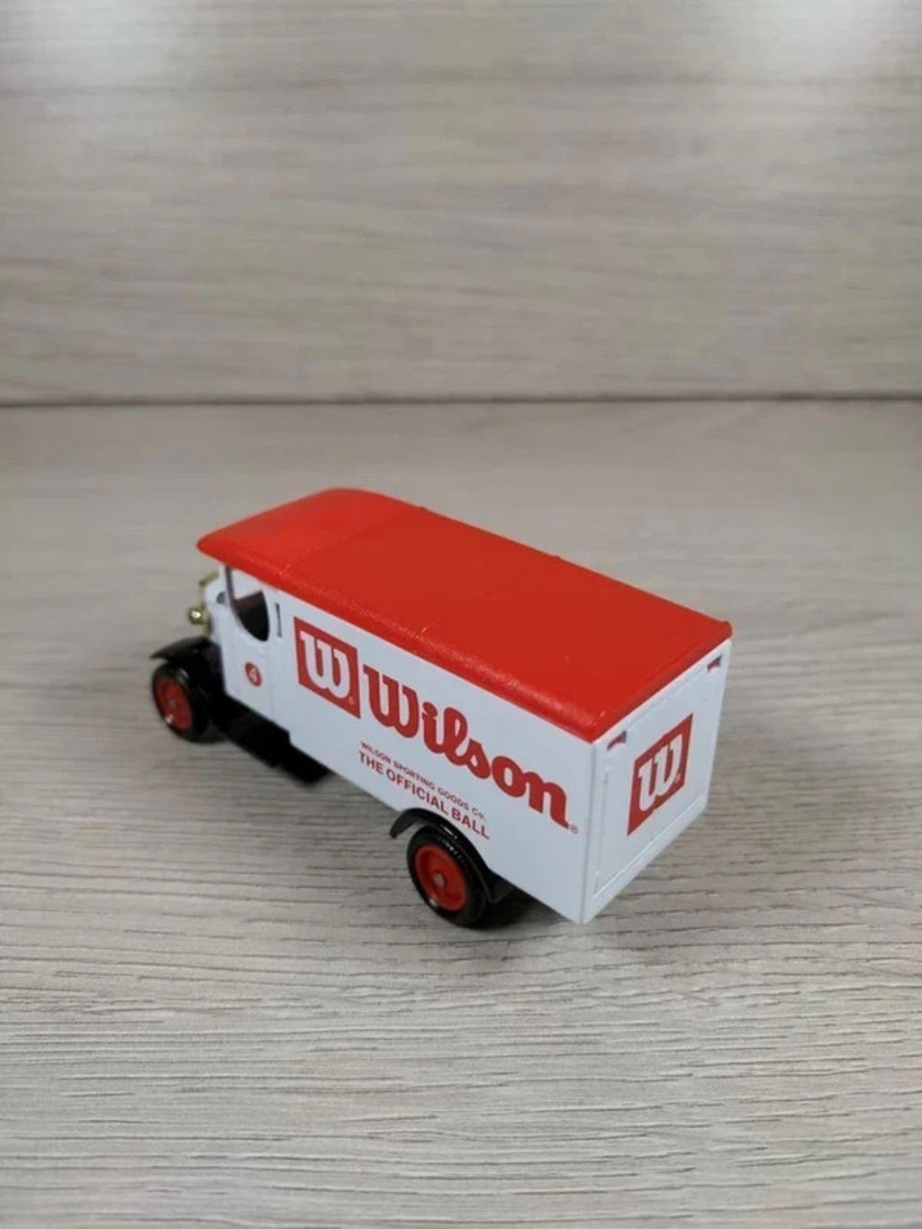 Lledo Days Gone DG043039 1931 Morris Dicast Model Van Wilsons - Retrorama UK