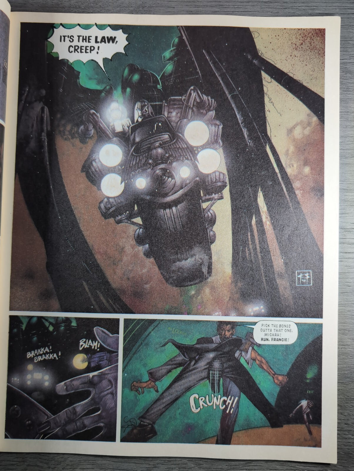 2000AD Prog 806 Featuring Judge Dredd Comic 24th Oct 1992 Vintage Retro Comic