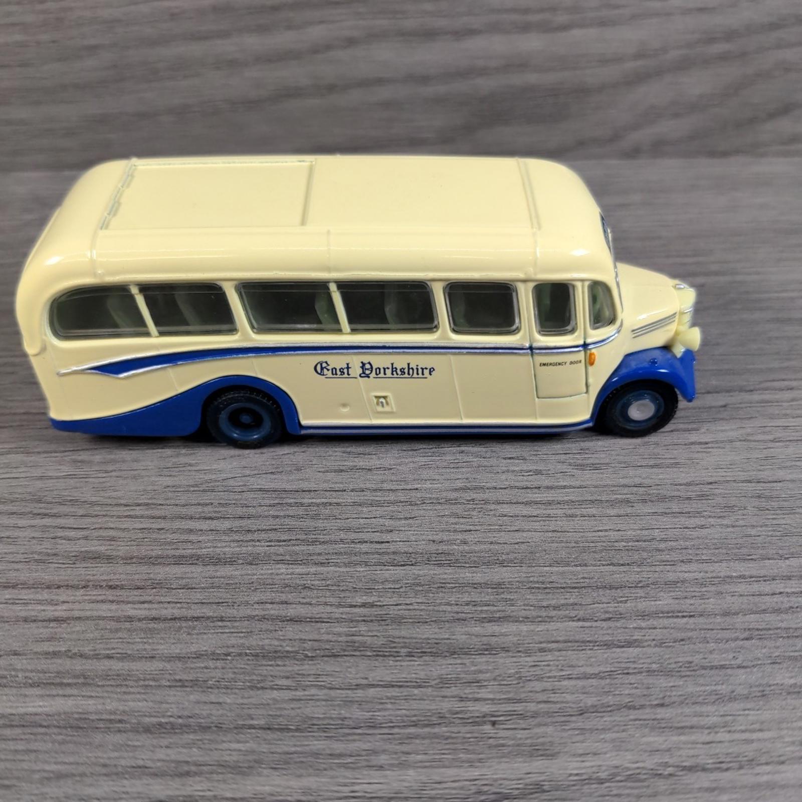Exclusive First Editions EFE Bedford OB Coach 20109 Diecast Model 1:76 Scale