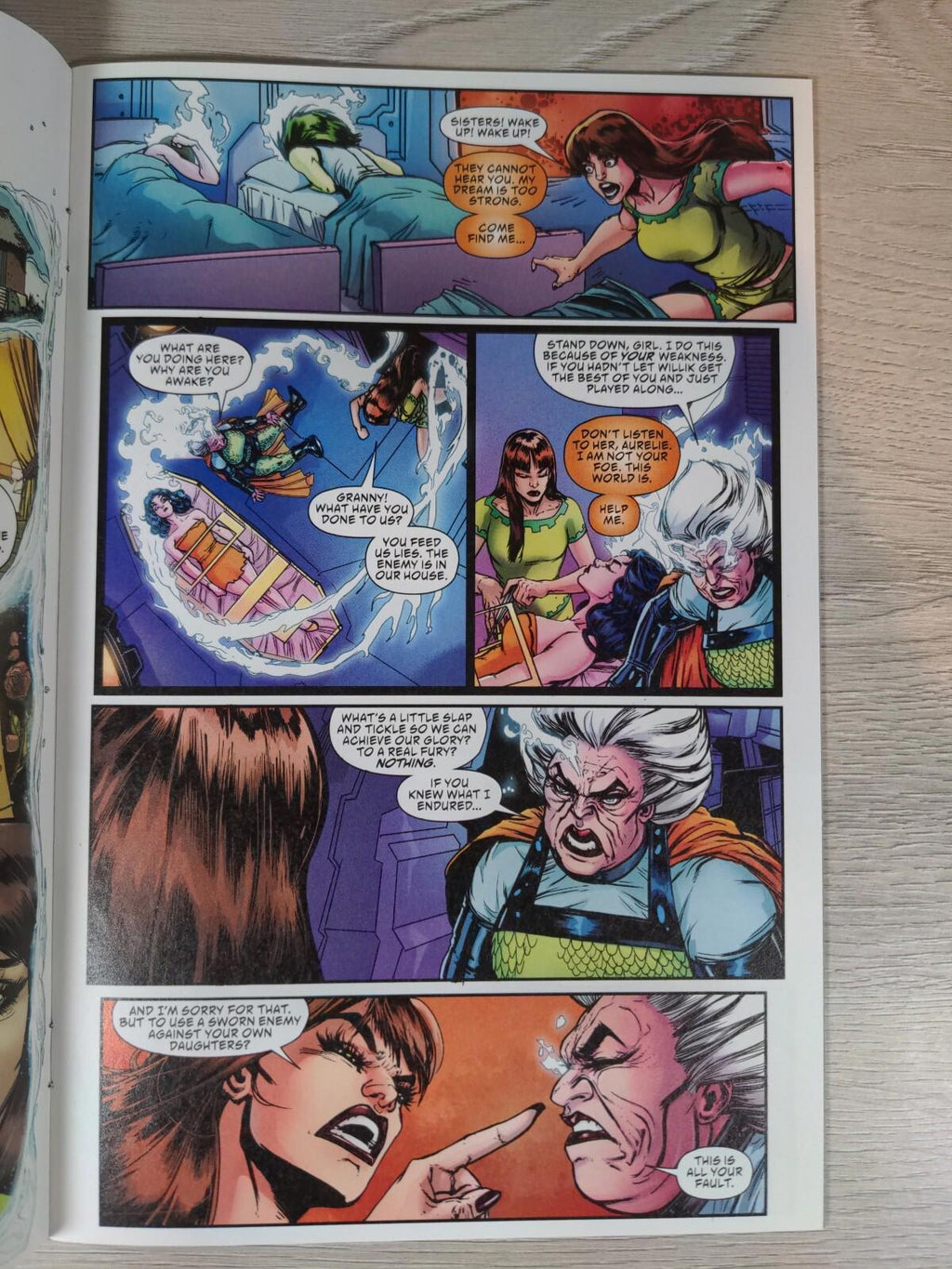 DC Universe:  Female Furies Comic issue No 3  Dream A Little Dream Of Death 2019 - Retrorama UK