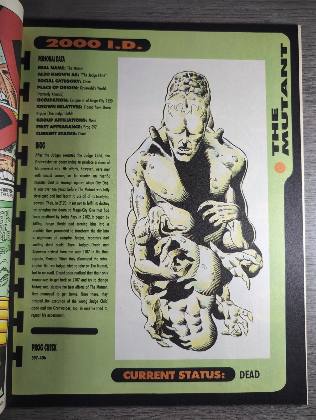 2000AD Prog 706 Featuring Judge Dredd Comic 24th Nov 1990 Vintage Retro Comic