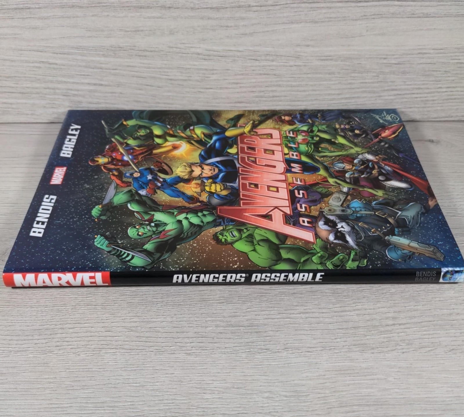 Avengers Assemble By Brian Michael Bendis Hardcover Graphic Novel 2013