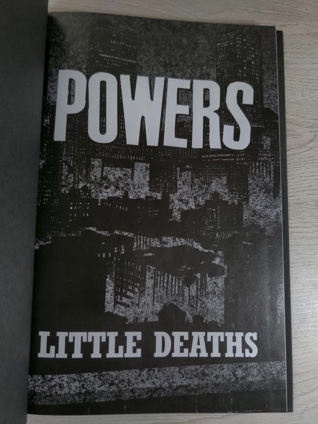 Powers Volume 3: Little Deaths by Brian M Bendis Icon Graphic Novel
