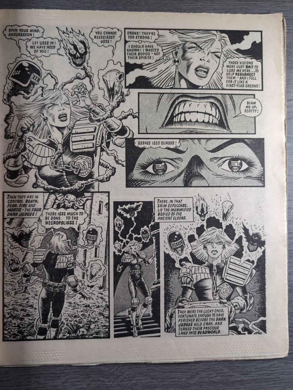2000AD Prog 418 Featuring Judge Dread Comic 18th May 1985 Vintage Retro Comic