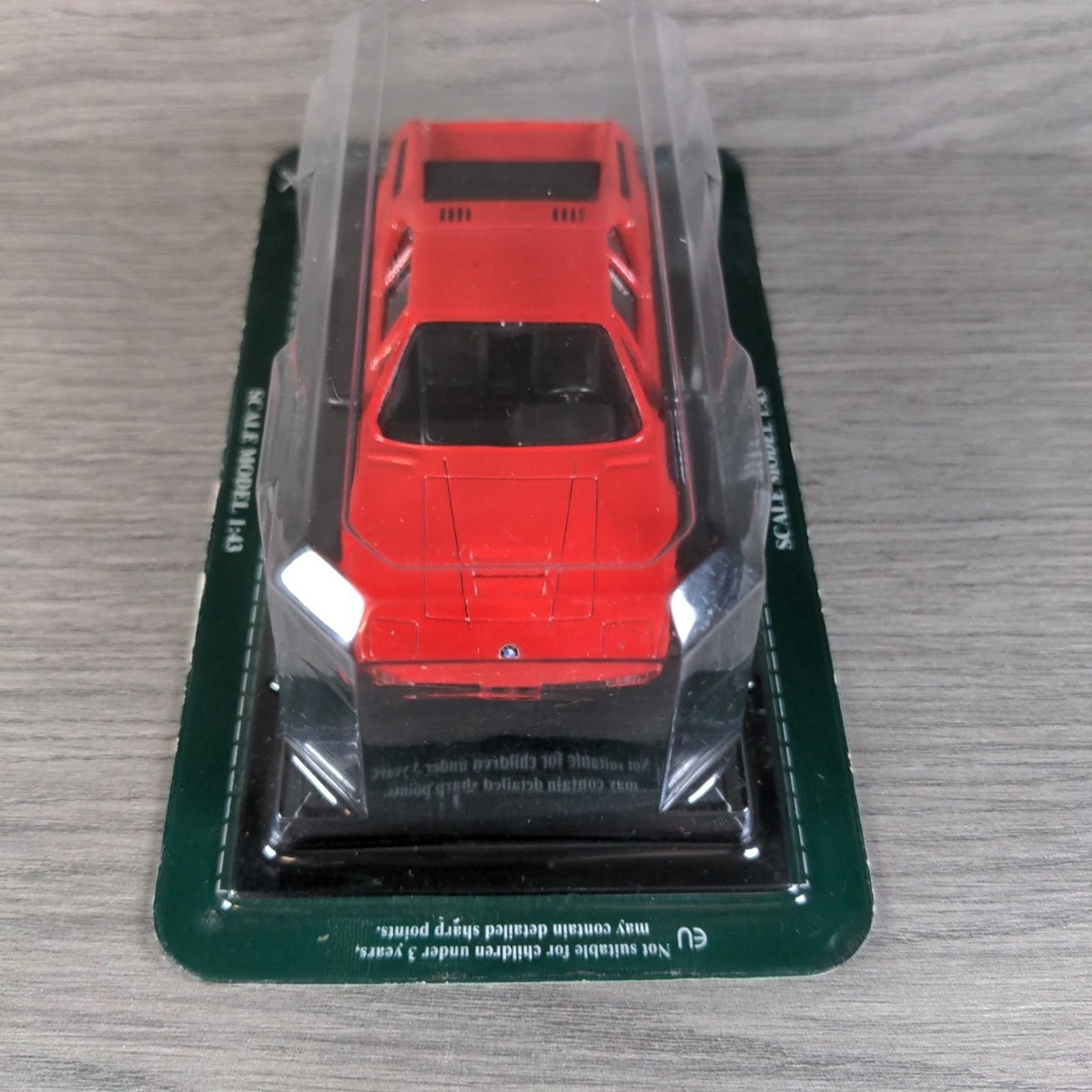 Del Prado Ultimate Car Collection BMW M1  1:43 Scale Die-Cast Model