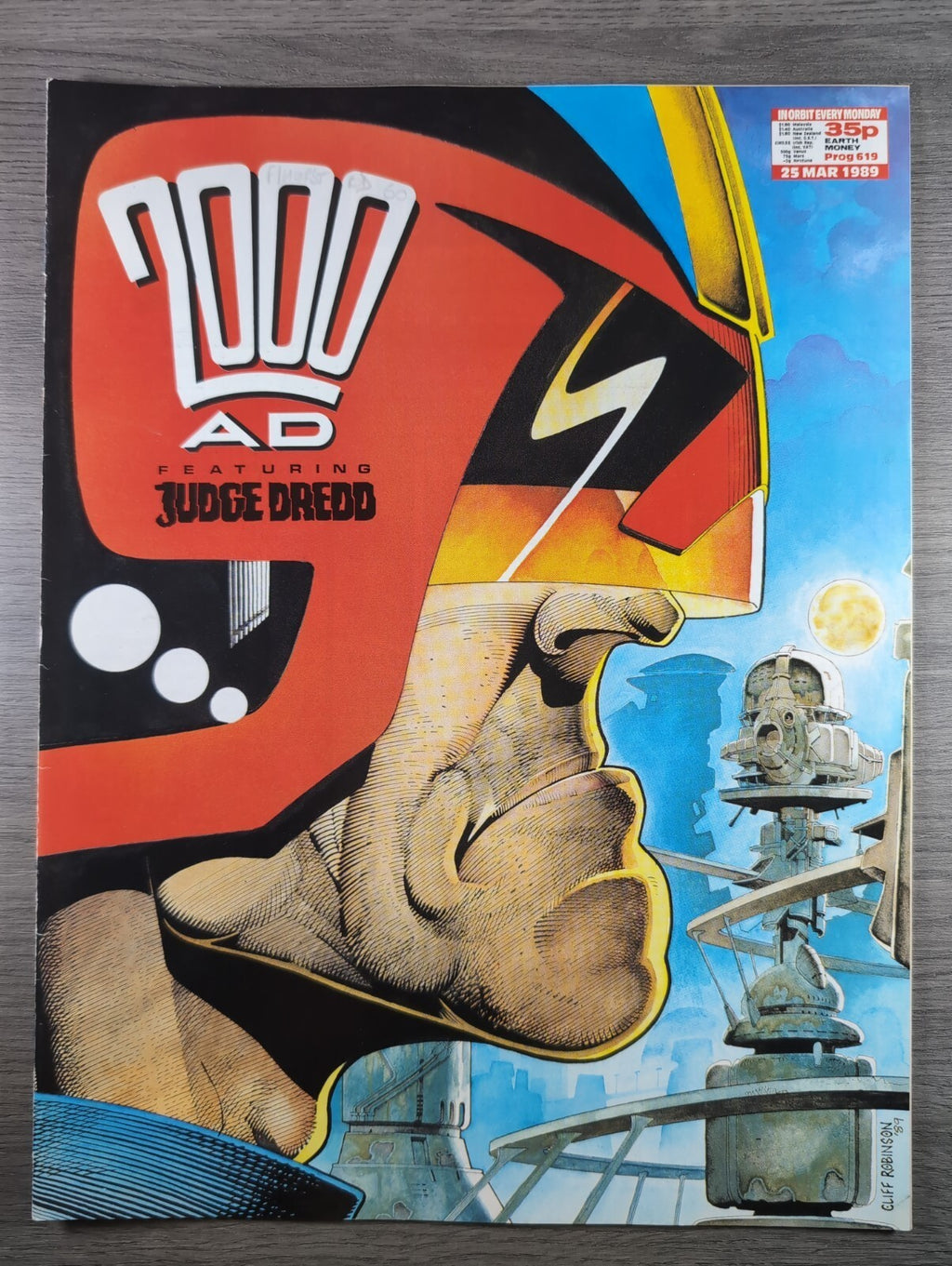 2000AD Prog 619 Featuring Judge Dread Comic 25th March 1989 Vintage Retro Comic