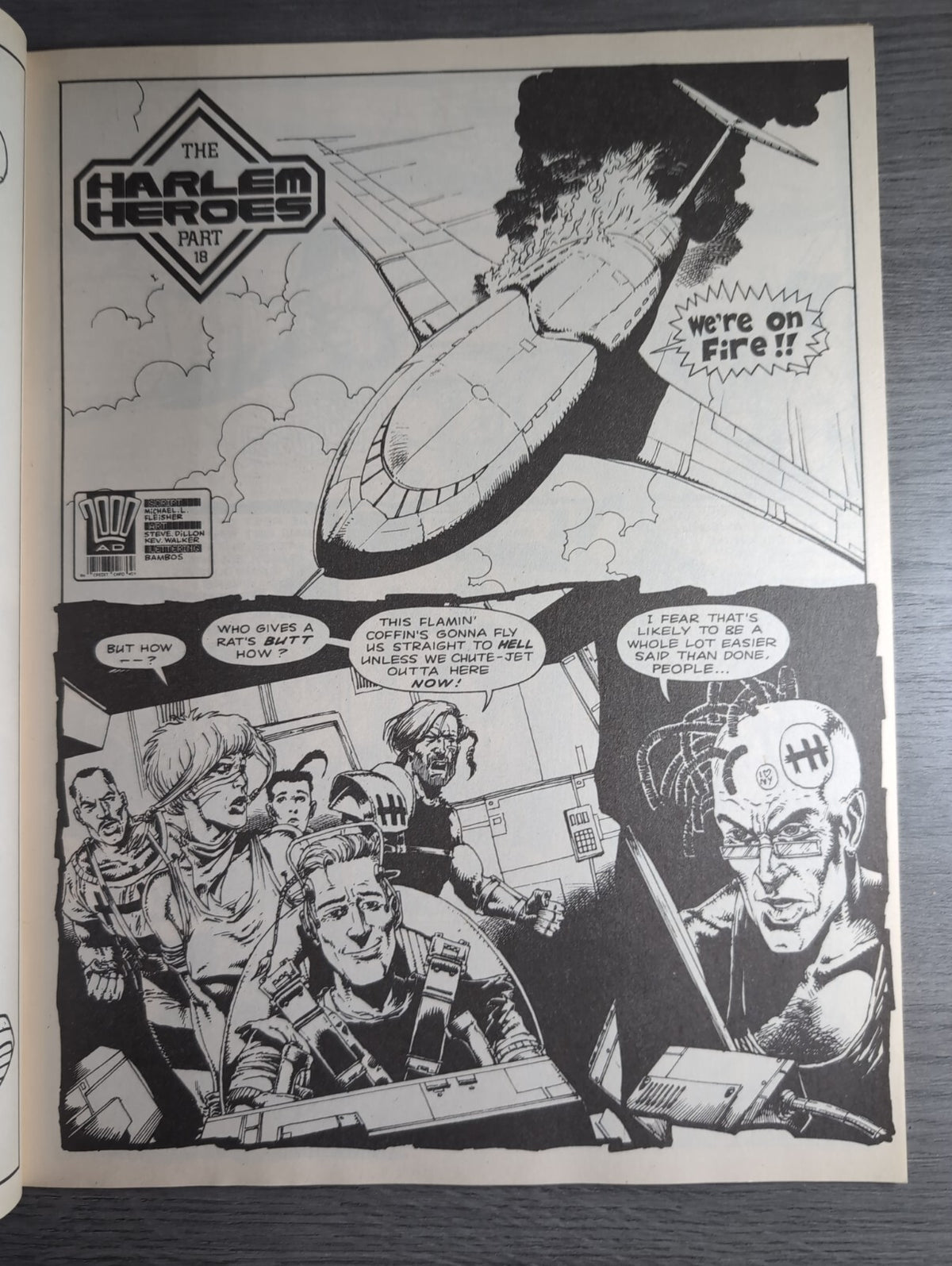 2000AD Prog 694 Featuring Judge Dredd Comic 1st Sept 1990 Vintage Retro Comic