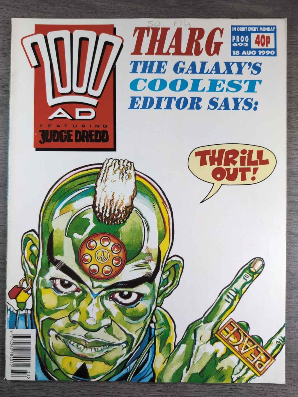2000AD Prog 692 Featuring Judge Dredd Comic 18th Aug 1990 Vintage Retro Comic