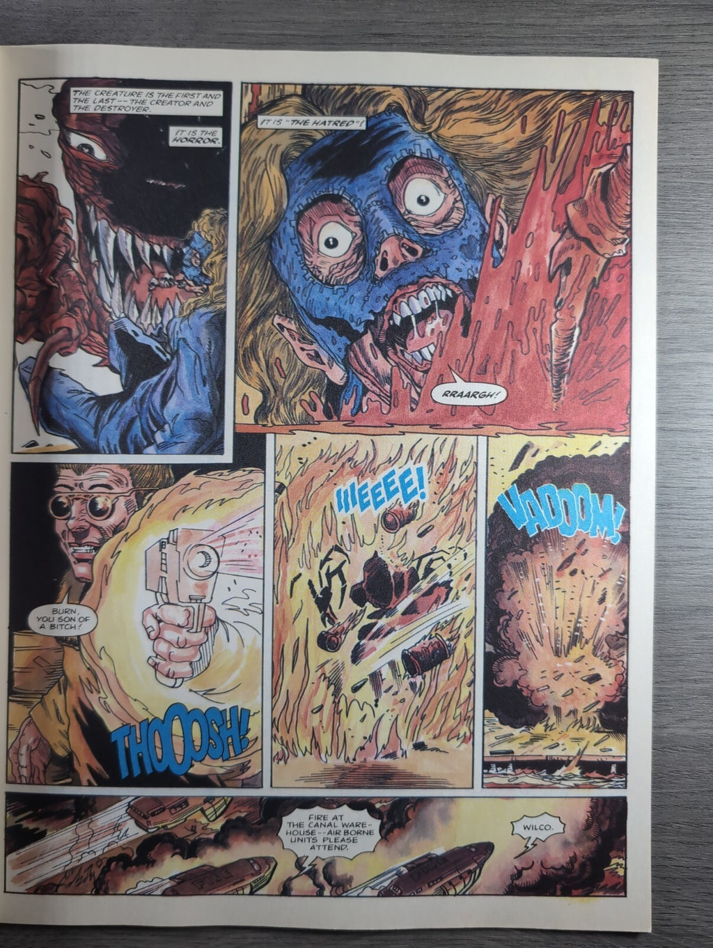 2000AD Prog 880 Featuring Judge Dredd Comic 25th March 1994 Vintage Retro Comic