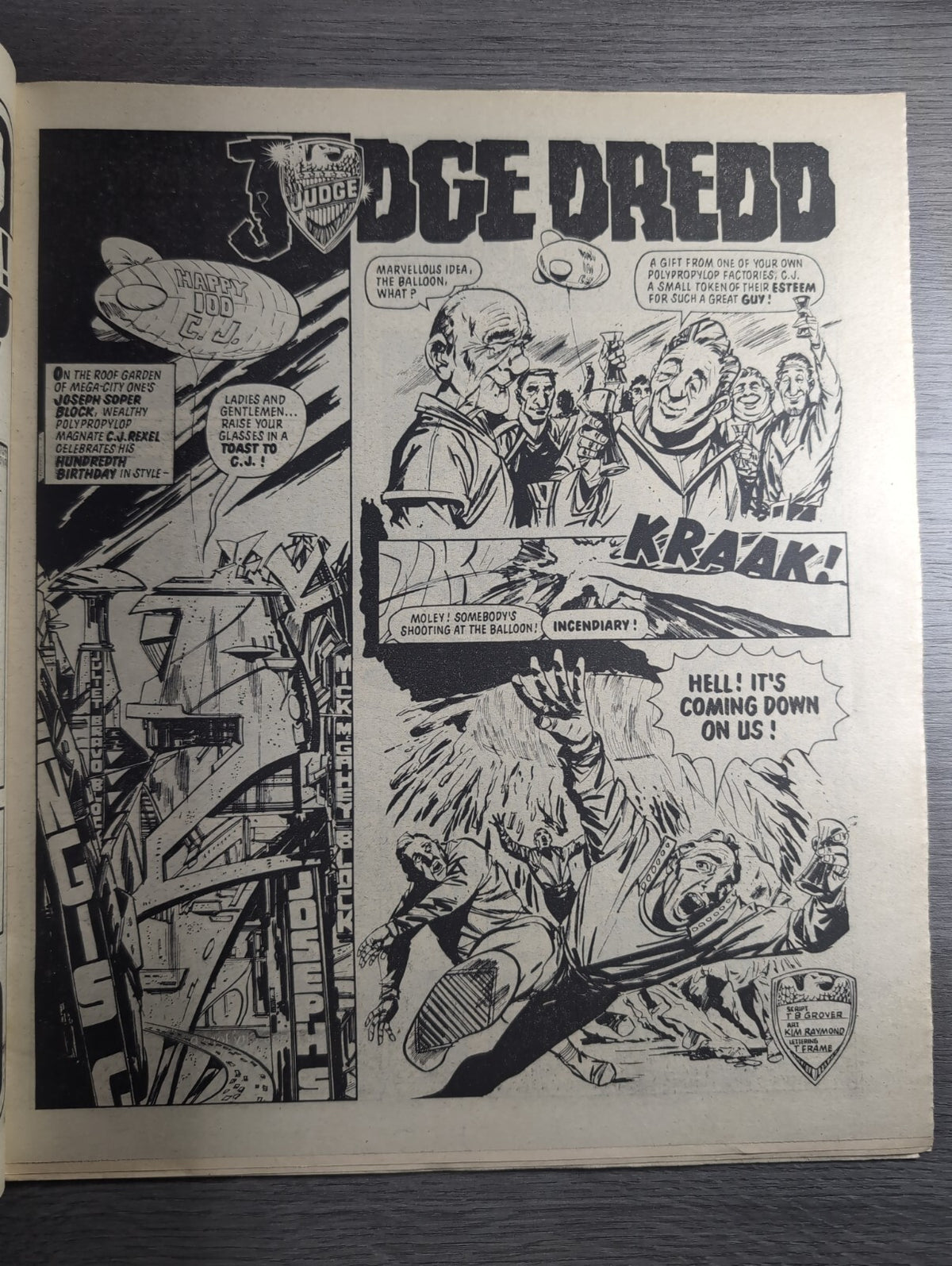 2000AD Prog 376 Featuring Judge Dredd Comic 7th July 1984 Vintage Retro Comic