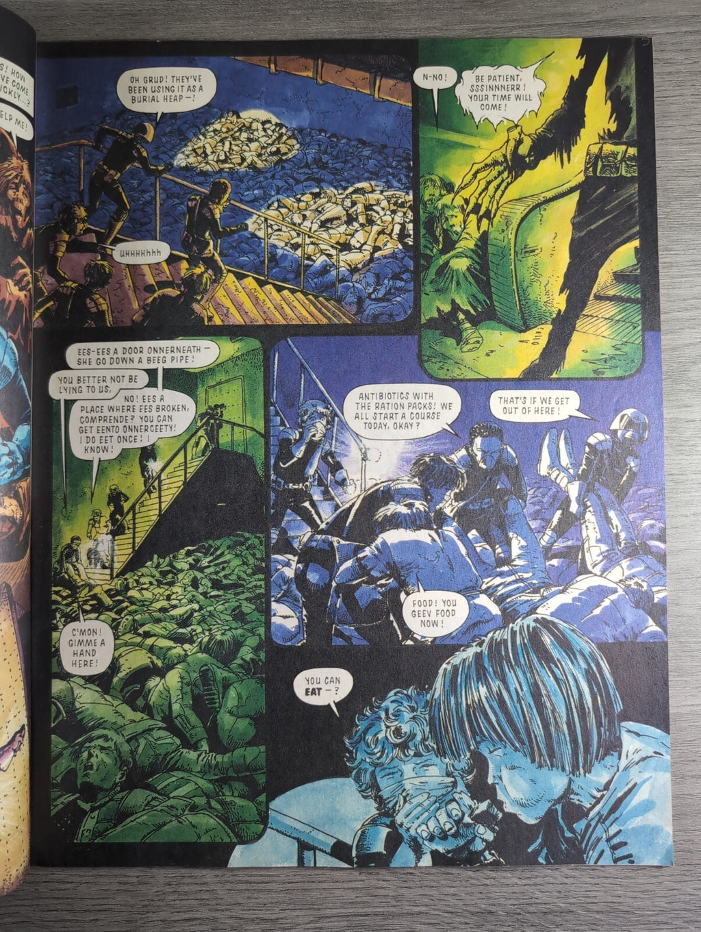 2000AD Prog 689 Featuring Judge Dredd Comic 28th July 1990 Vintage Retro Comic