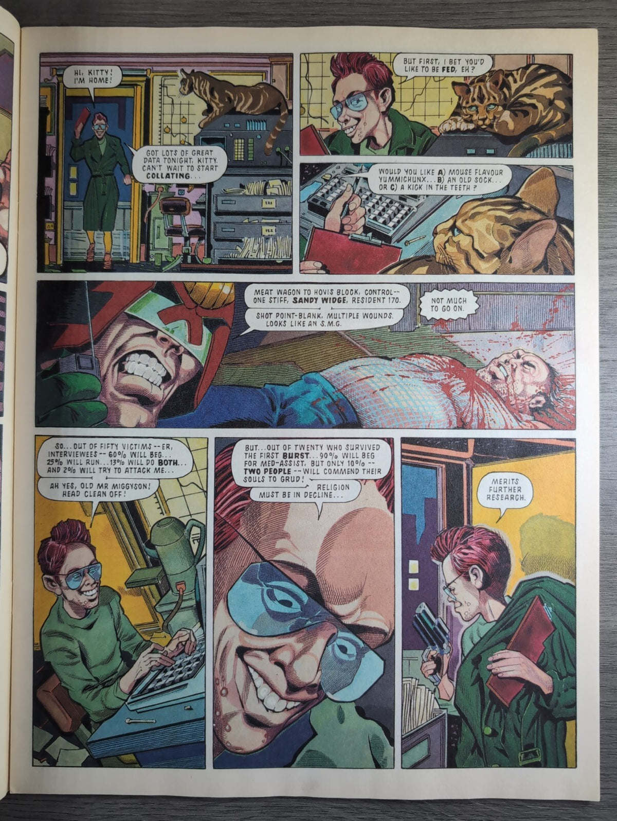 2000AD Prog 824 Featuring Judge Dredd Comic 27th Feb 1993 Vintage Retro Comic