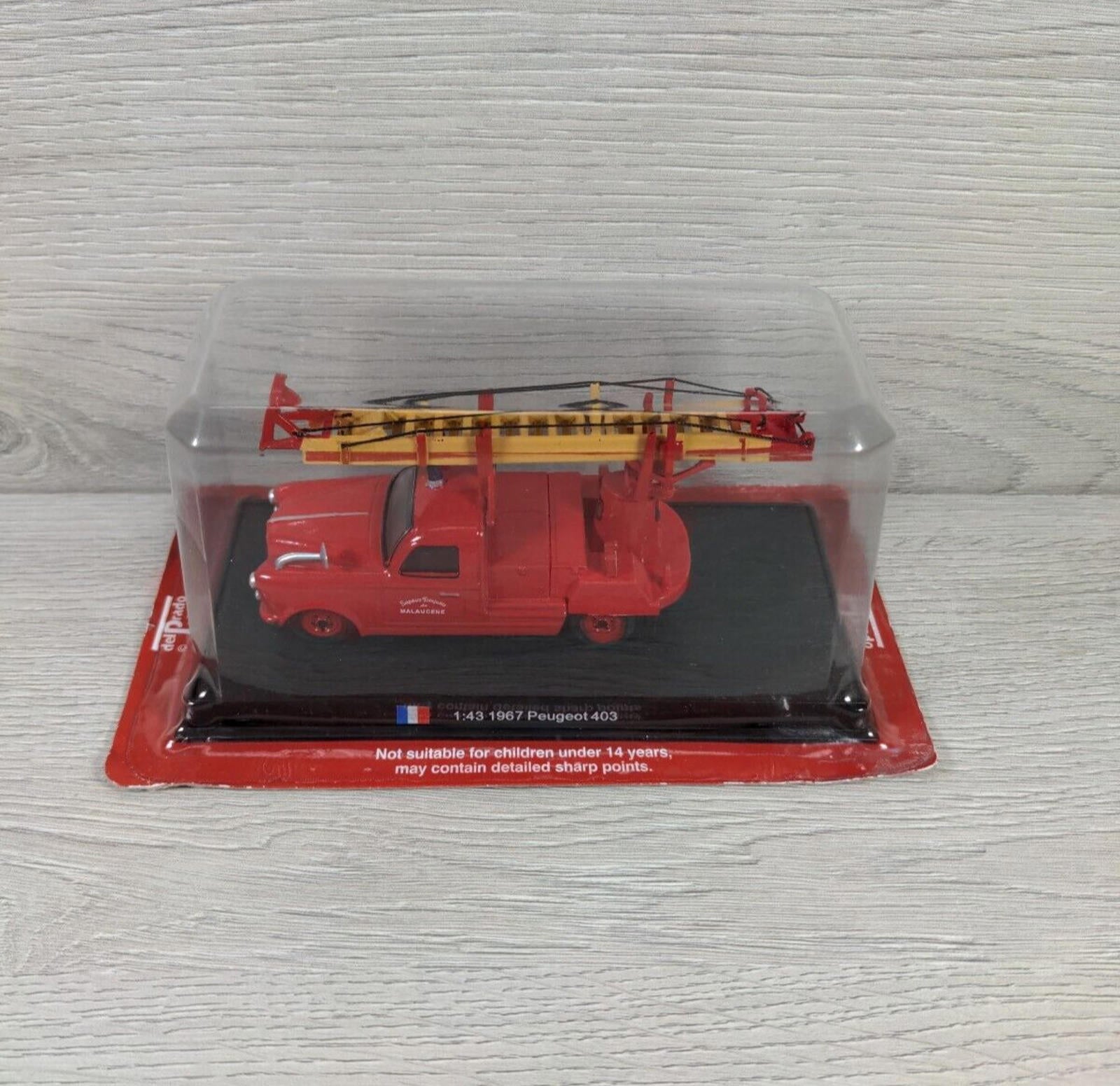 Del Prado Fire Engines of the World 1:43 1967 Peugeot 403 Model