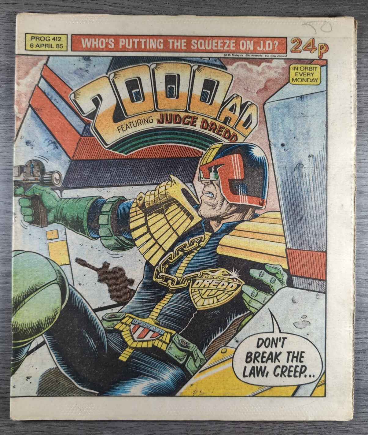 2000AD Prog 412 Featuring Judge Dread Comic 6th April 1985 Vintage Retro Comic