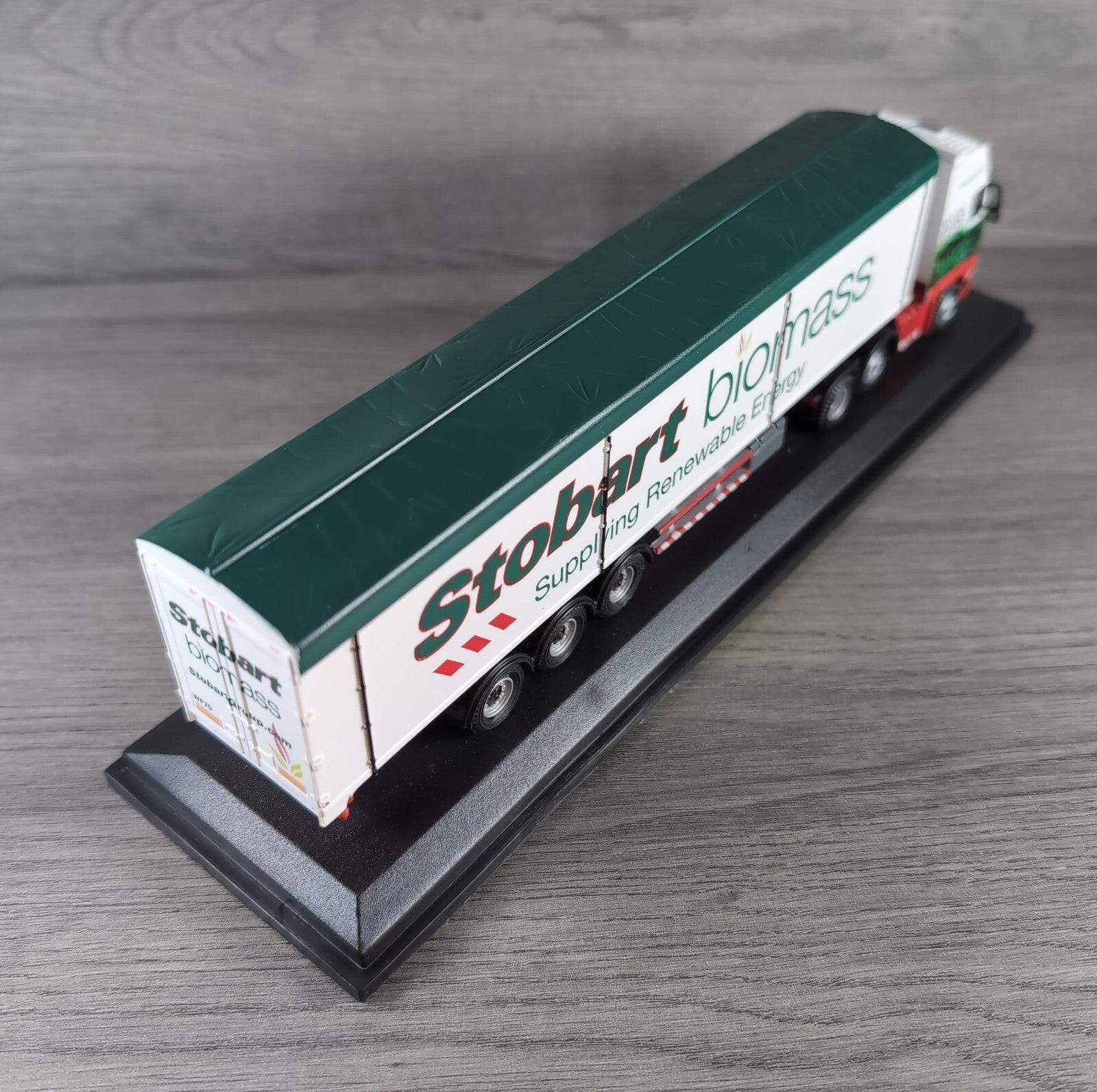 Atlas Editions Eddie Stobart Volvo FH Walking Floor Trailer Sofia Taylor H4939