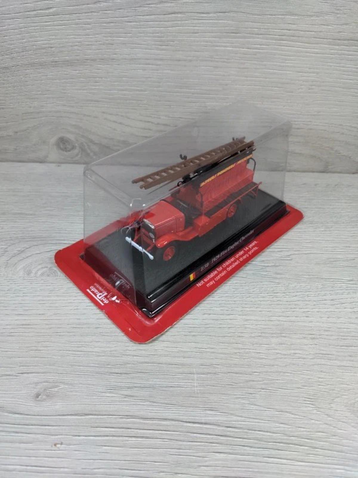 Del Prado Diecast 1929 Fire Engine Chevrolet 1:50 Scale Model - Retrorama UK