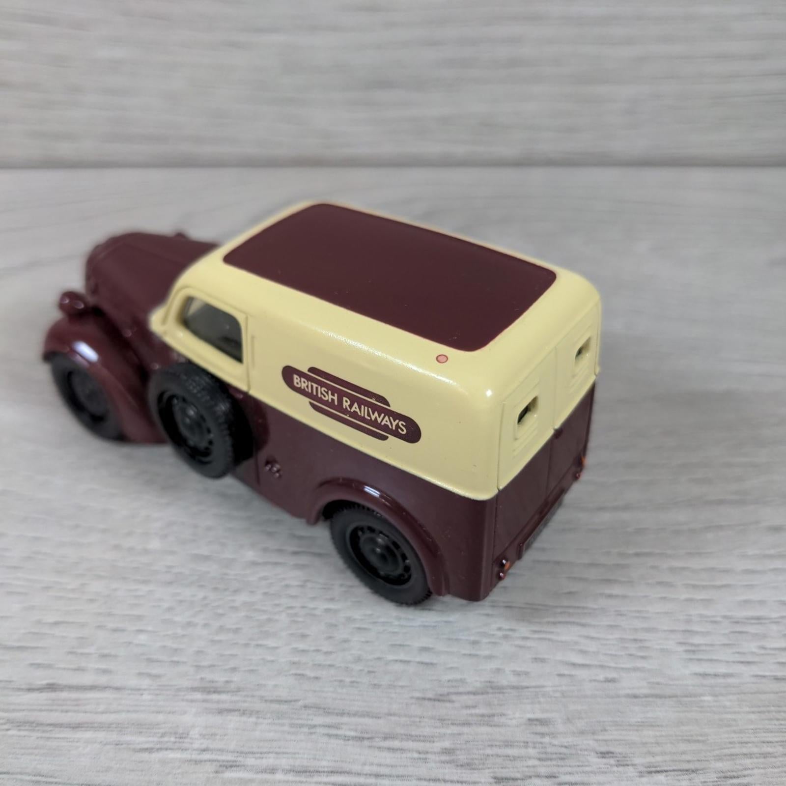 Corgi Classic Commercials The British Rail Set Ford Popular Van & Bedford CA Van