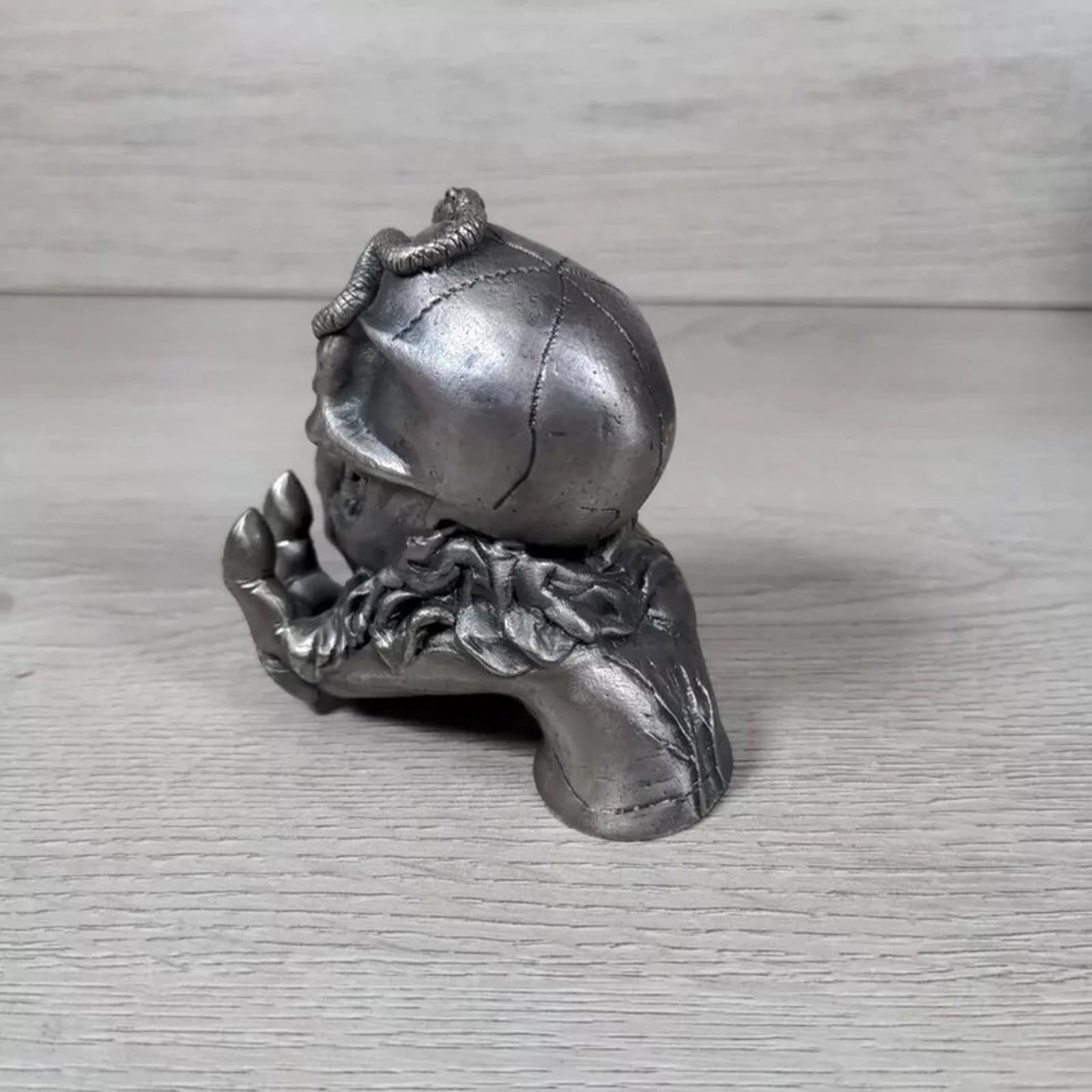 Myth & Magic The Skull Holder The Tudor Mint 3161 Metal Figure