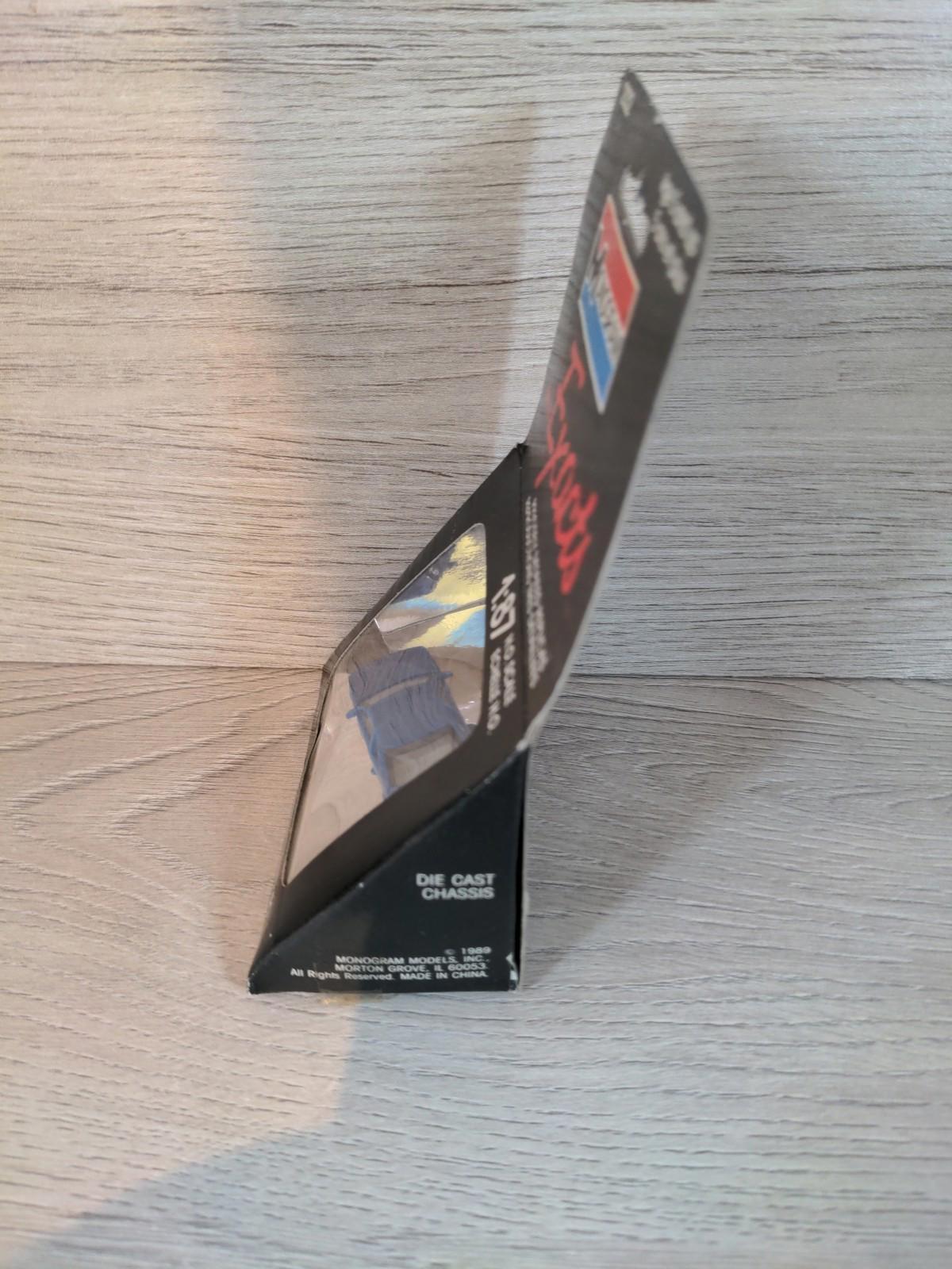 Monogram Mini Exacts 89 Ford T-Bird SC No 2032 Dicast Model Car 1:87 H.O Scale