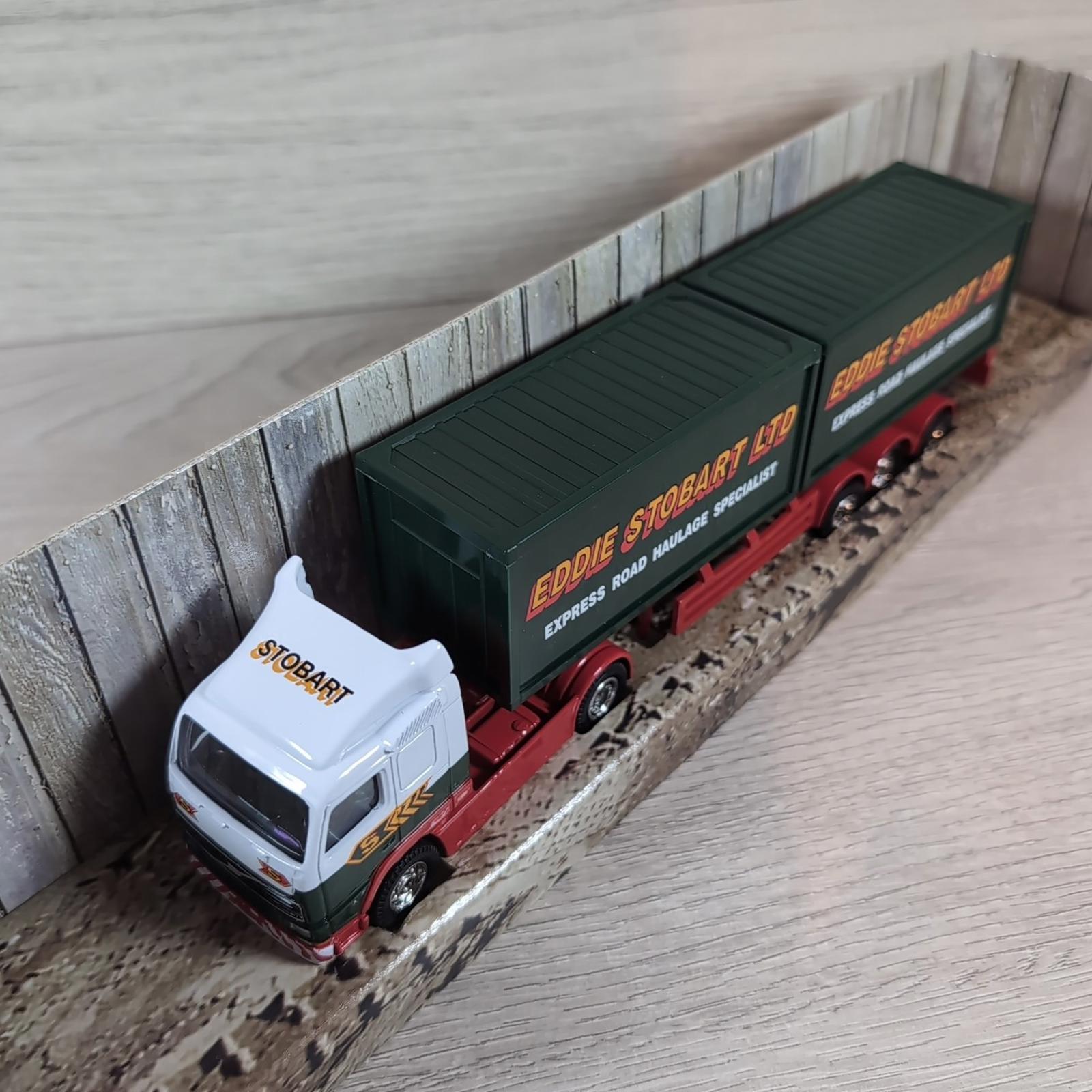 Corgi Eddie Stobart Ltd TY86705 Volvo Skeletal Trailer Die-Cast Model