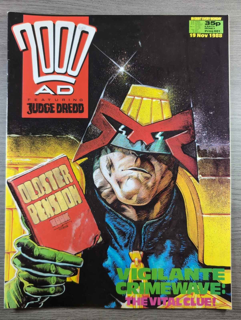 2000AD Prog 601 Featuring Judge Dread Comic 19th Nov 1988 Vintage Retro Comic