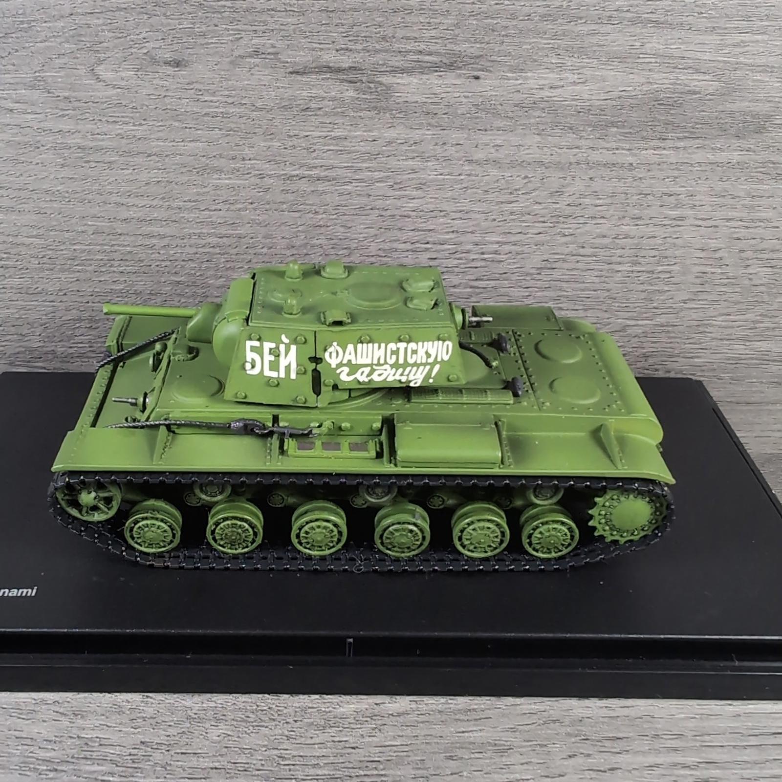 Hobby Master Russia's KV Heavy Tank 1:72 Scale Die-Cast Model HG3001