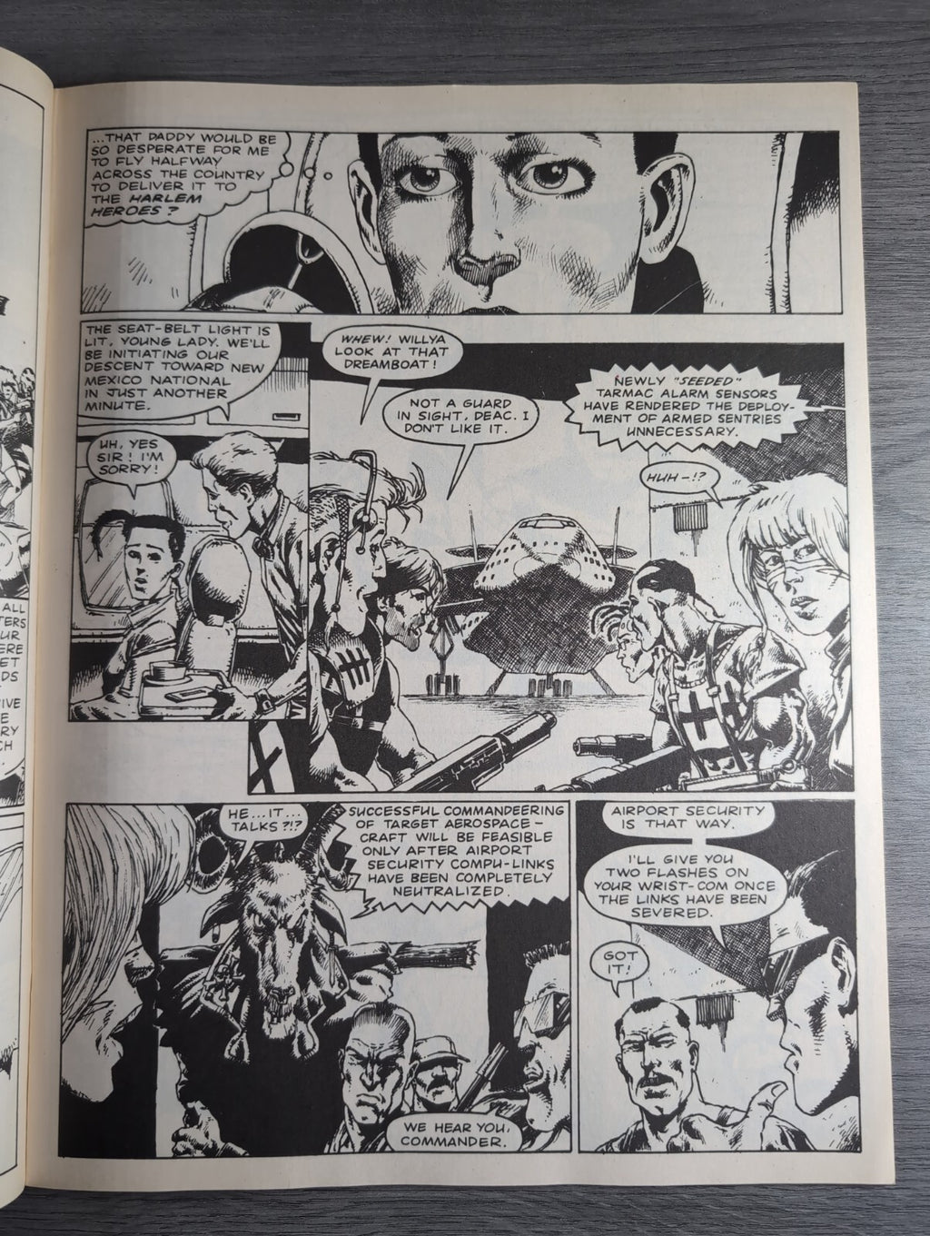 2000AD Prog 691 Featuring Judge Dredd Comic 11th Aug 1990 Vintage Retro Comic
