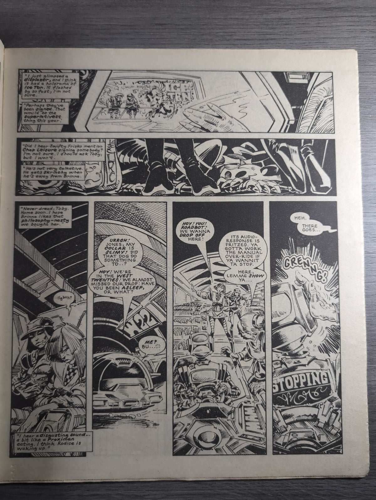 2000AD Prog 382 Featuring Judge Dredd Comic 8th Sept 1984 Vintage Retro Comic