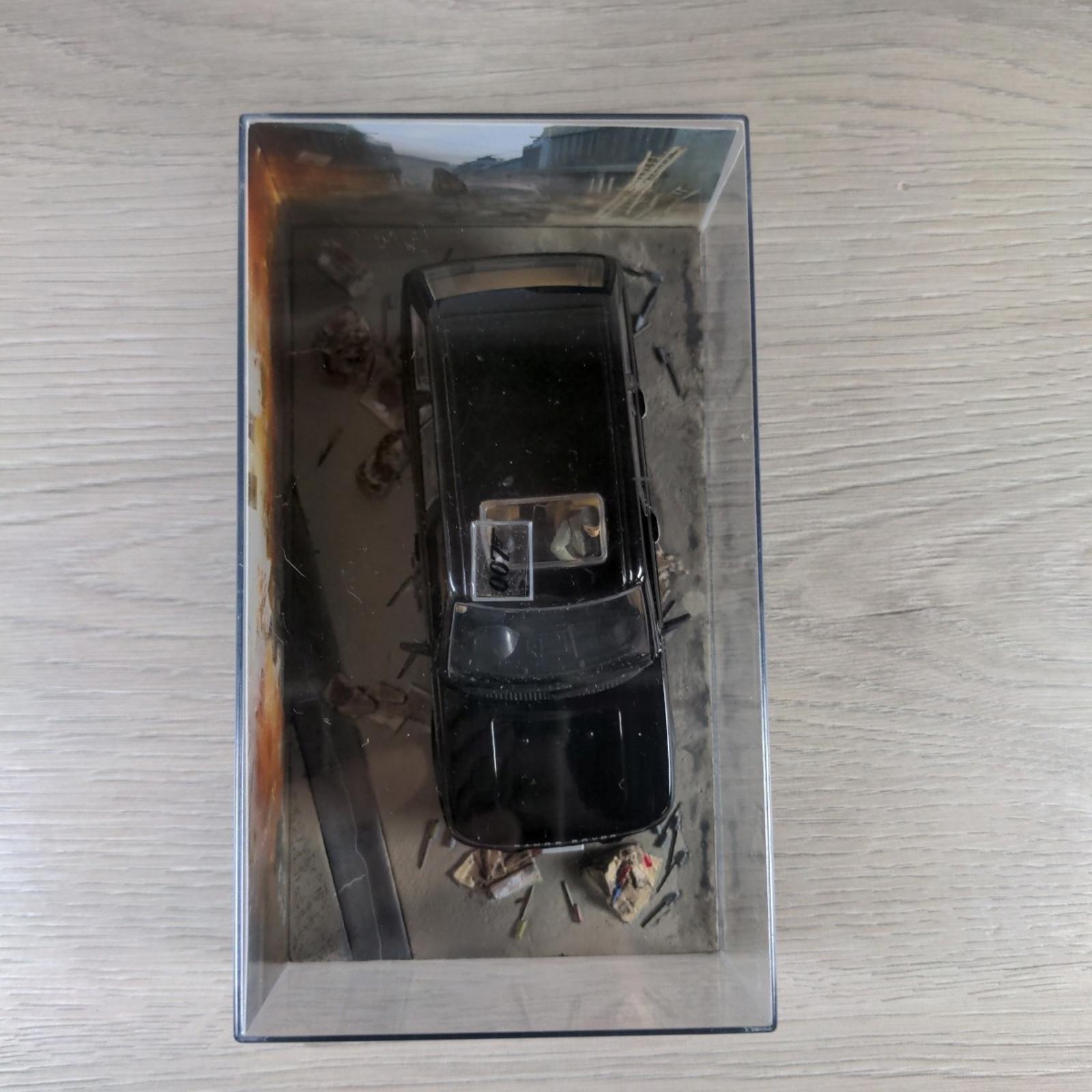 Eaglemoss James Bond 007 Range Rover Tomorrow Never Dies Diecast Car 1:43 Scale