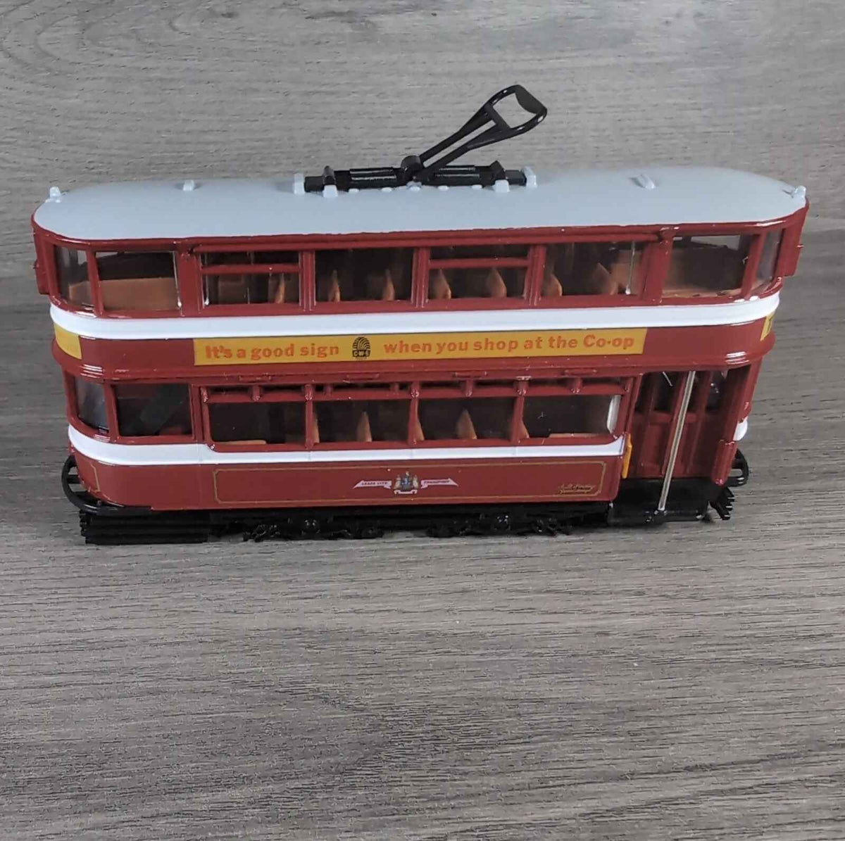 Exclusive First Editions EFE 13402 Leeds Transport C.W.S Tram Die-Cast Model