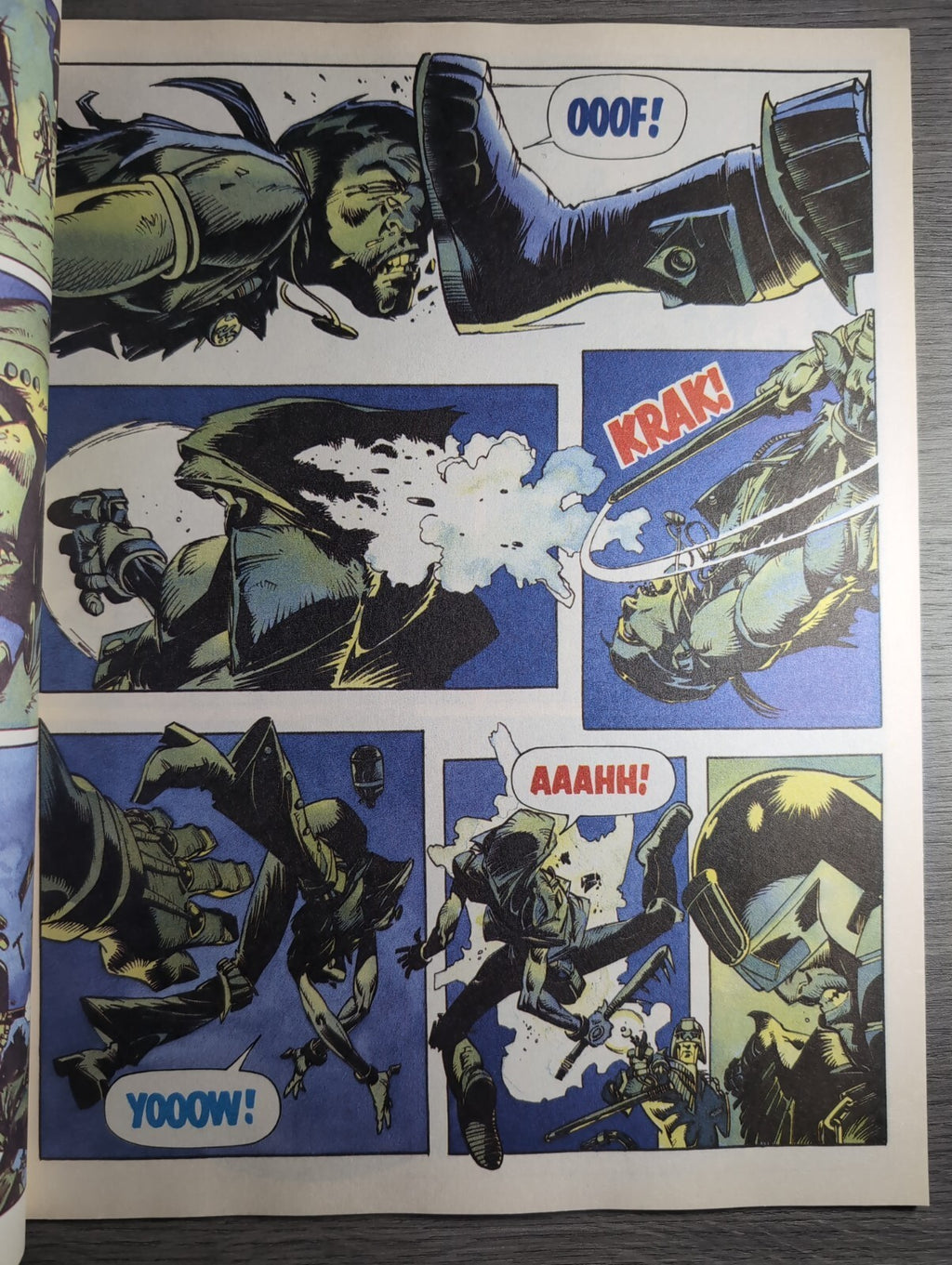 2000AD Prog 718 Featuring Judge Dredd Comic 16th Feb 1991  Vintage Retro Comic