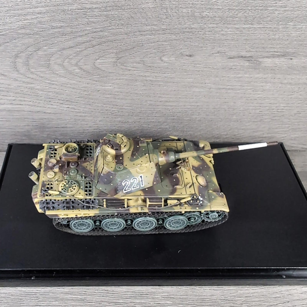 Dragon Armor Panther F Berlin 1945 1:72 Scale Model Tank 60043
