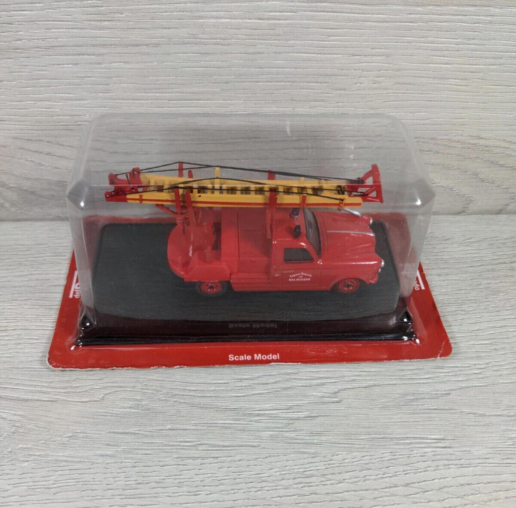 Del Prado Fire Engines of the World 1:43 1967 Peugeot 403 Model